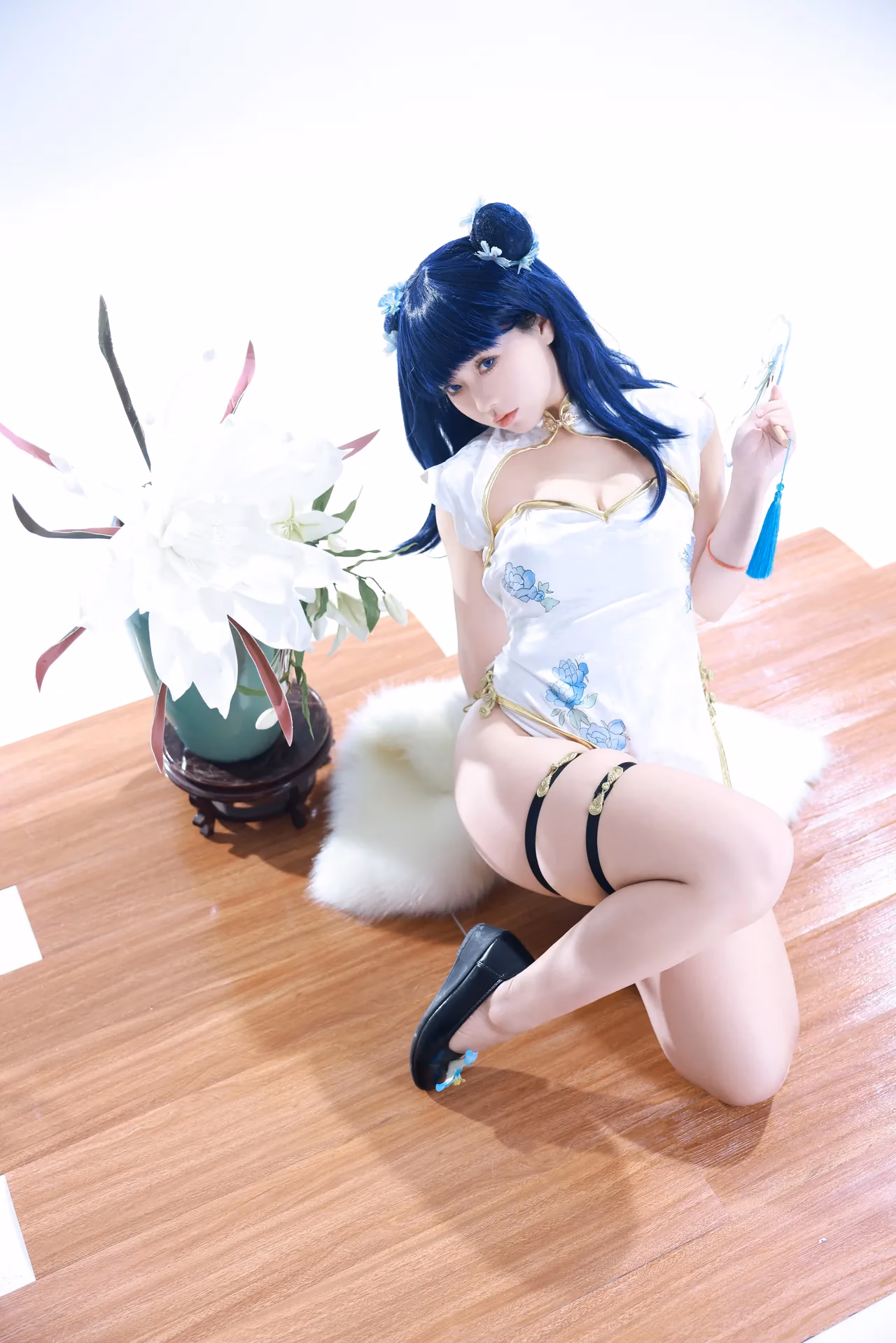 G44 wa Kizutsukanai as Rikka Takarada — cosplay photo 30 of 34