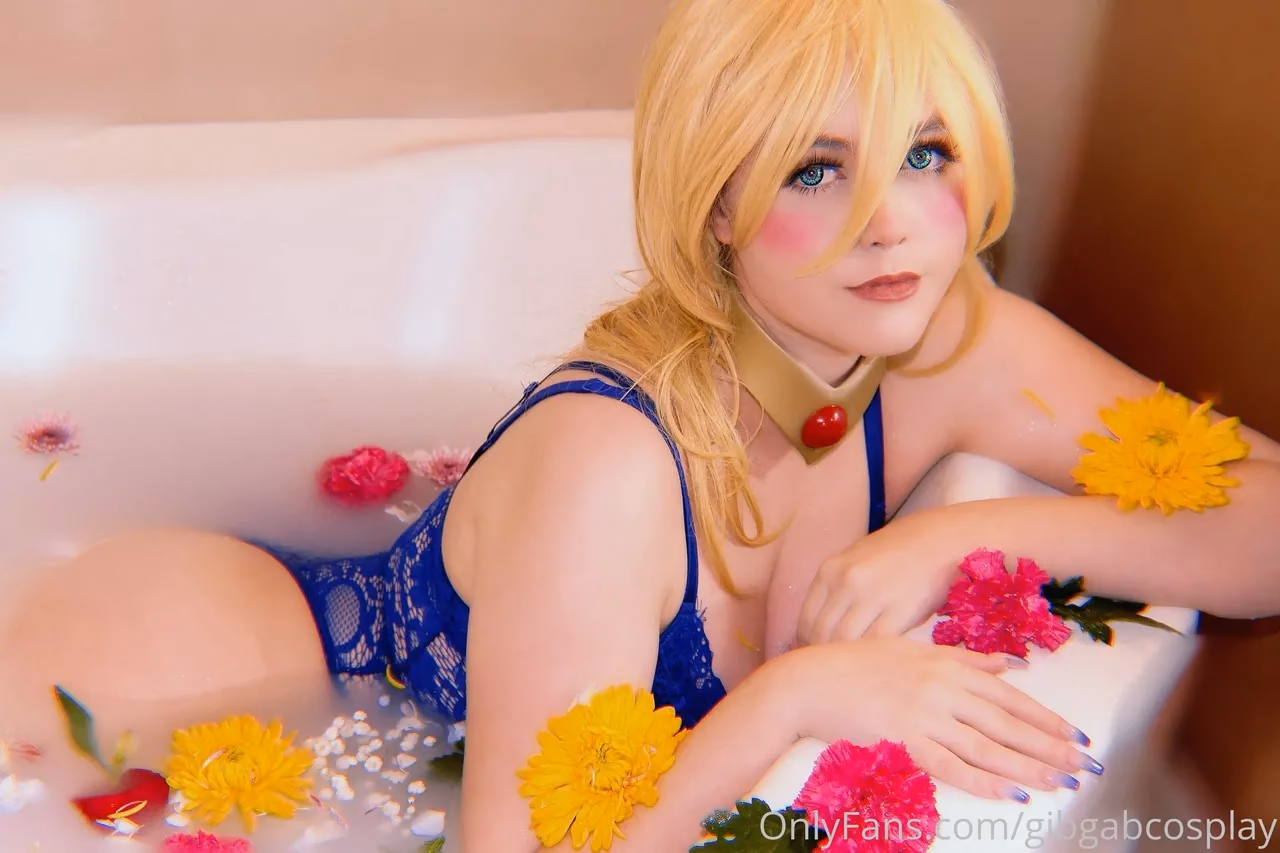GibGabCosplay as Dark Magician Girl — cosplay photo 14 of 17