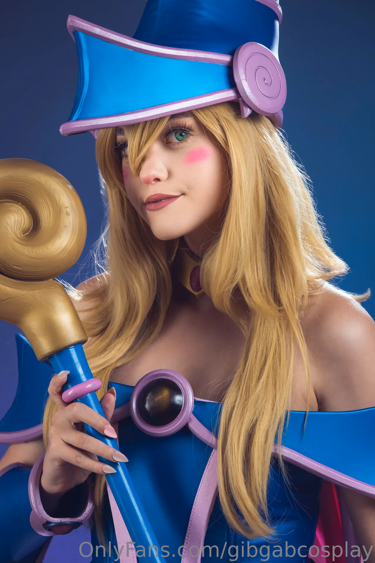 GibGabCosplay as Dark Magician Girl — cosplay photo 4 of 17