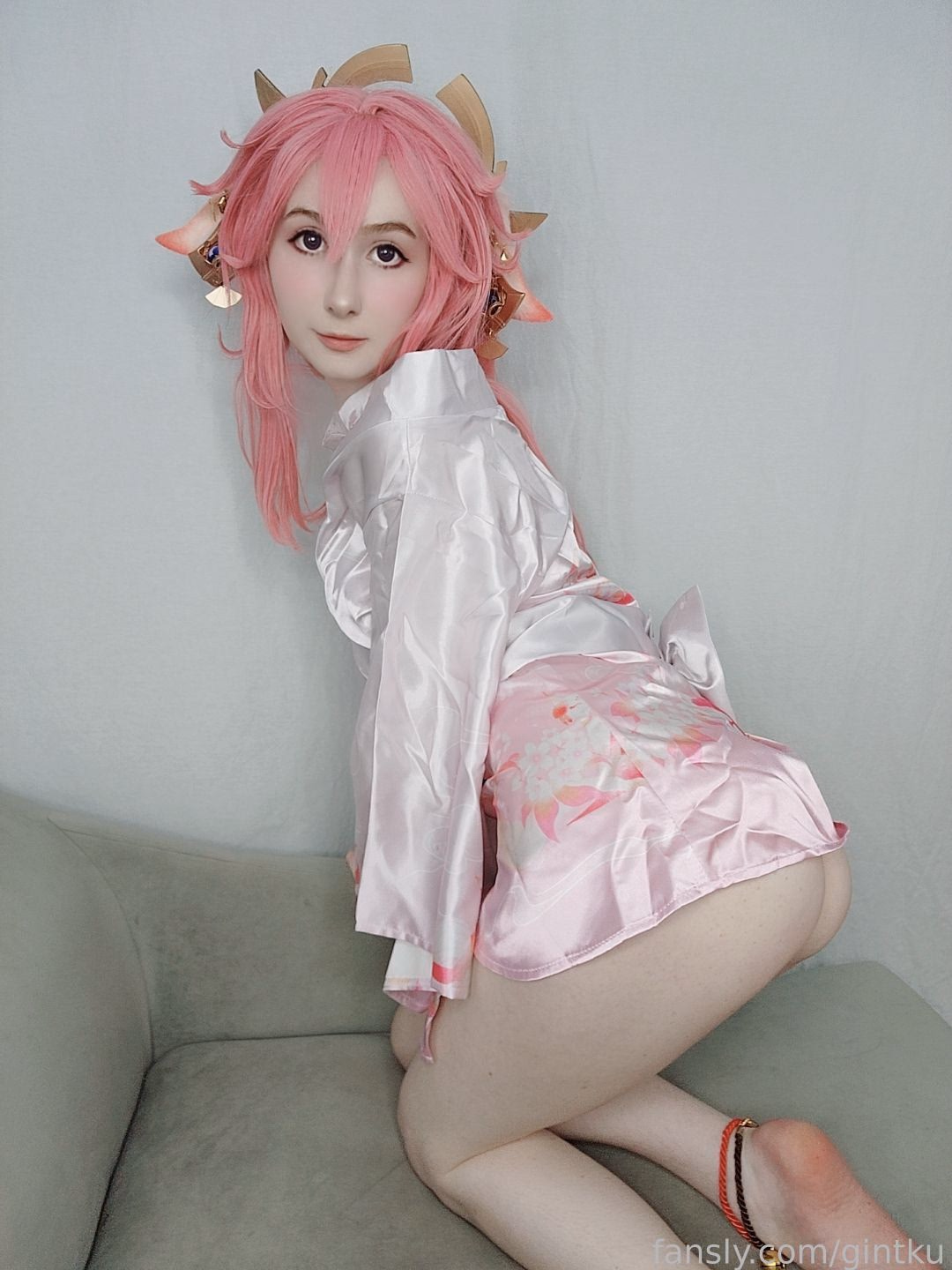 Gintku as Yae Miko — cosplay photo 12 of 27