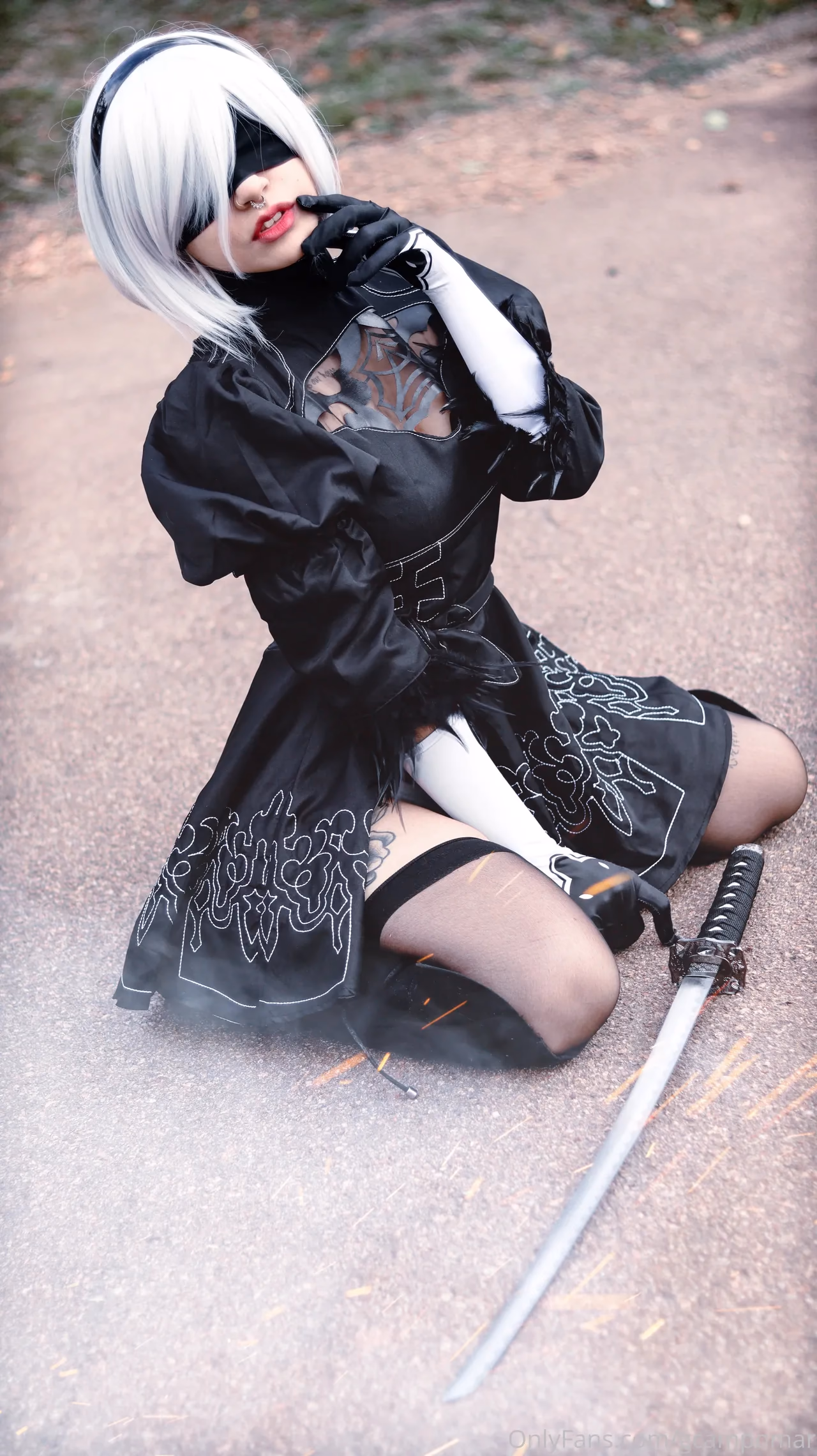 Giovanna Campomar as 2B — cosplay photo 15 of 15