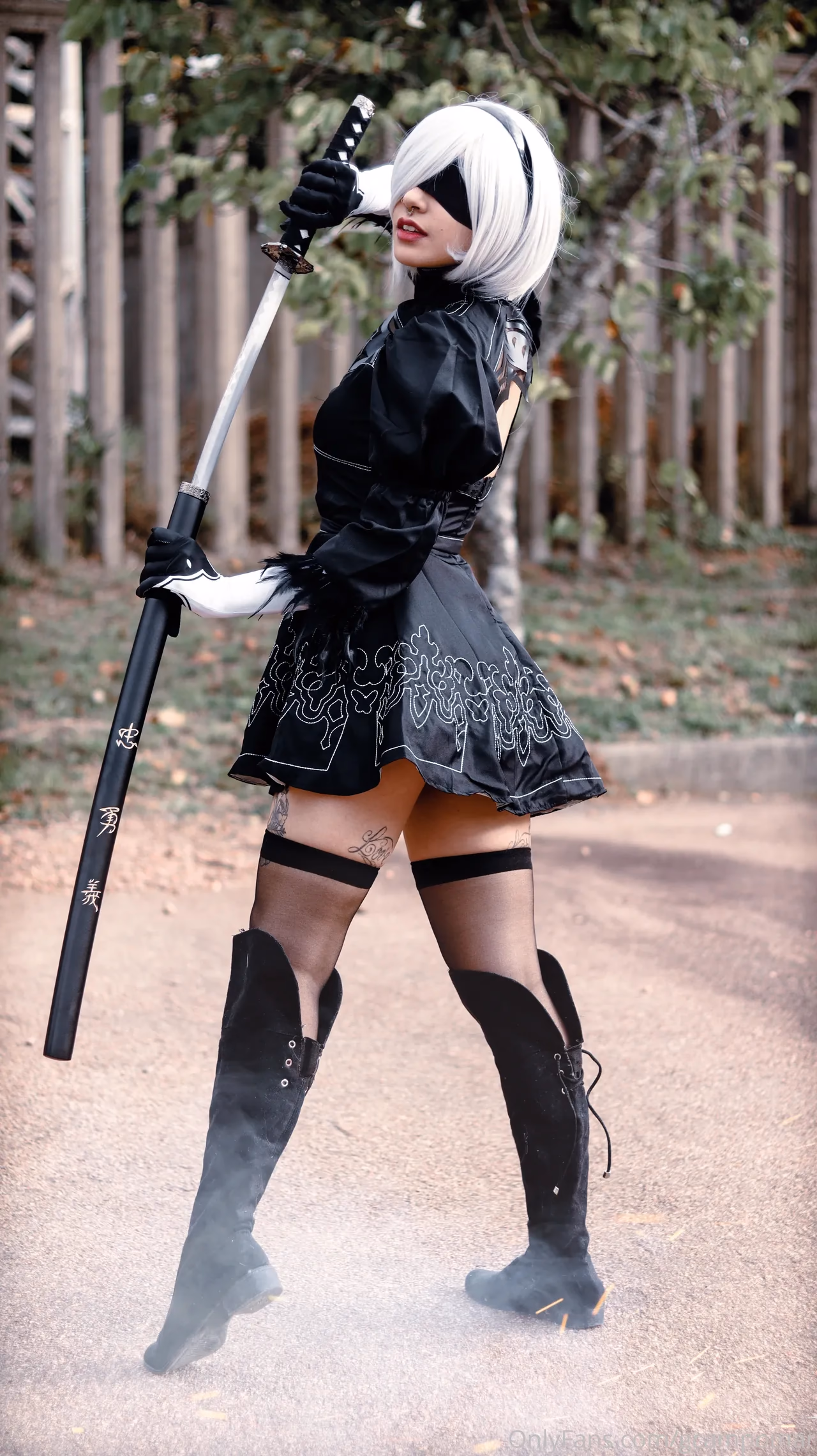 Giovanna Campomar as 2B — cosplay photo 9 of 15