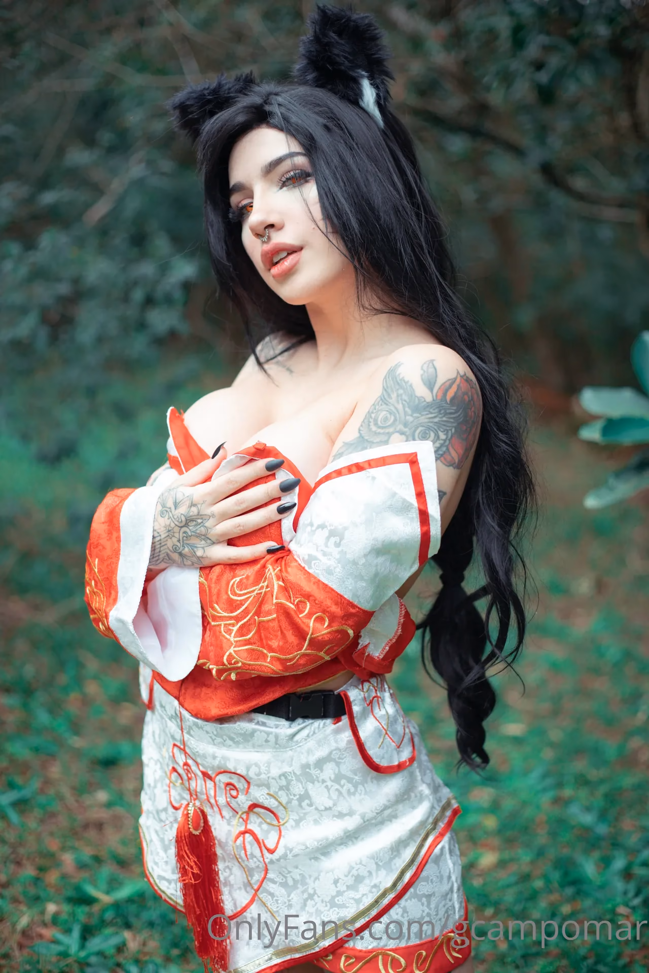 Giovanna Campomar as Ahri — cosplay photo 4 of 31