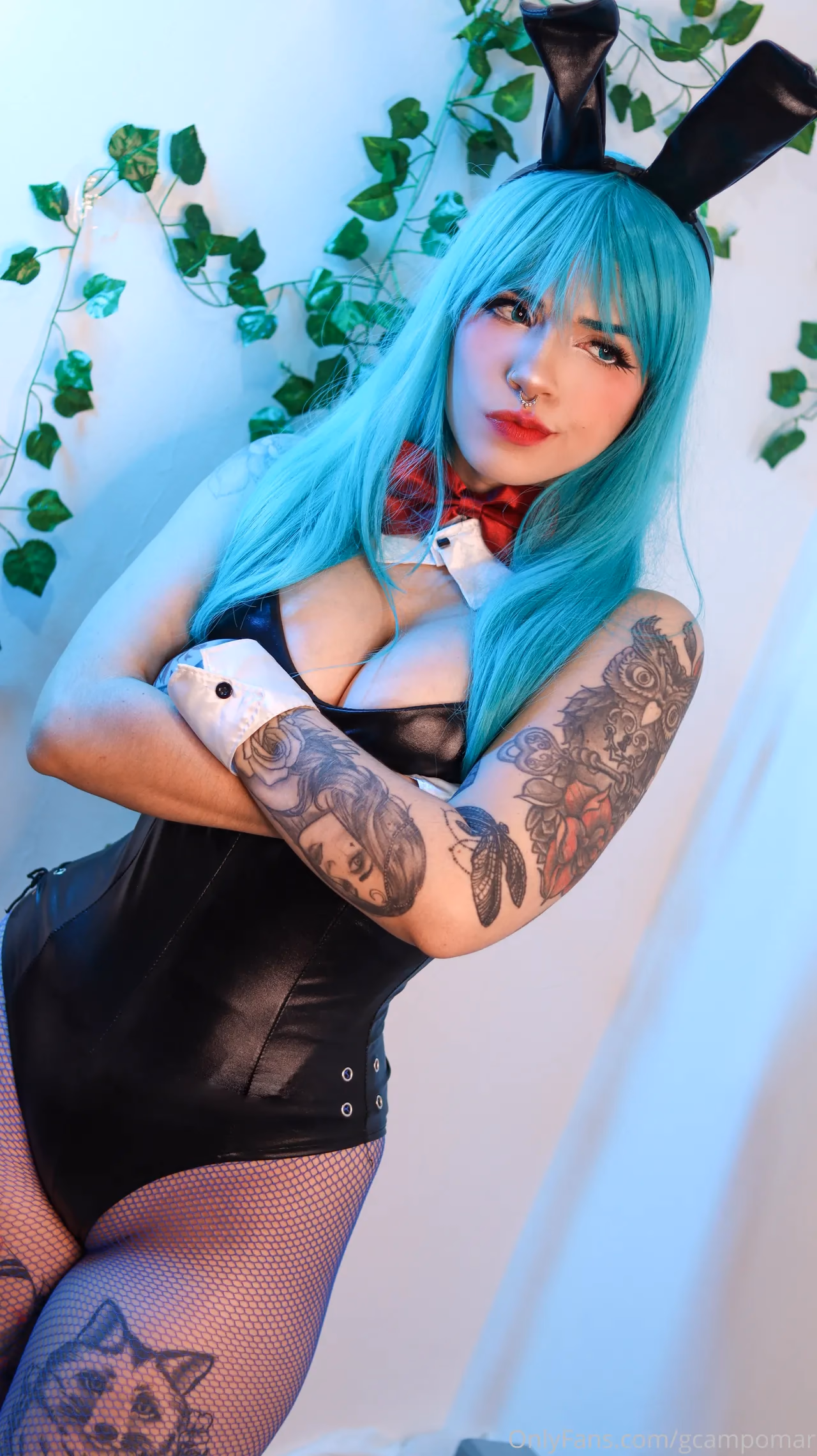 Giovanna Campomar as Bulma — cosplay photo 2 of 27