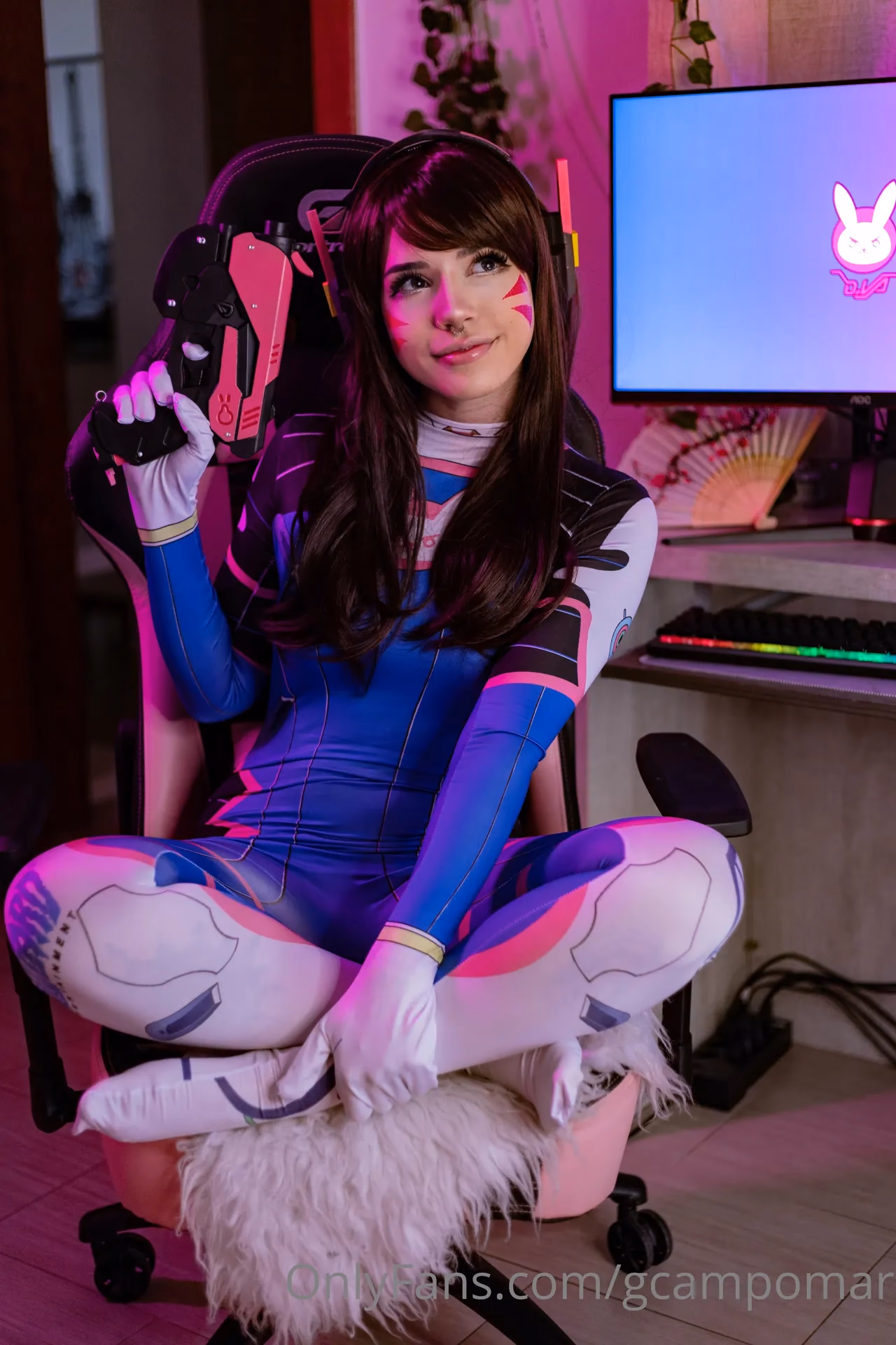 Giovanna Campomar as D.Va — cosplay photo 5 of 22