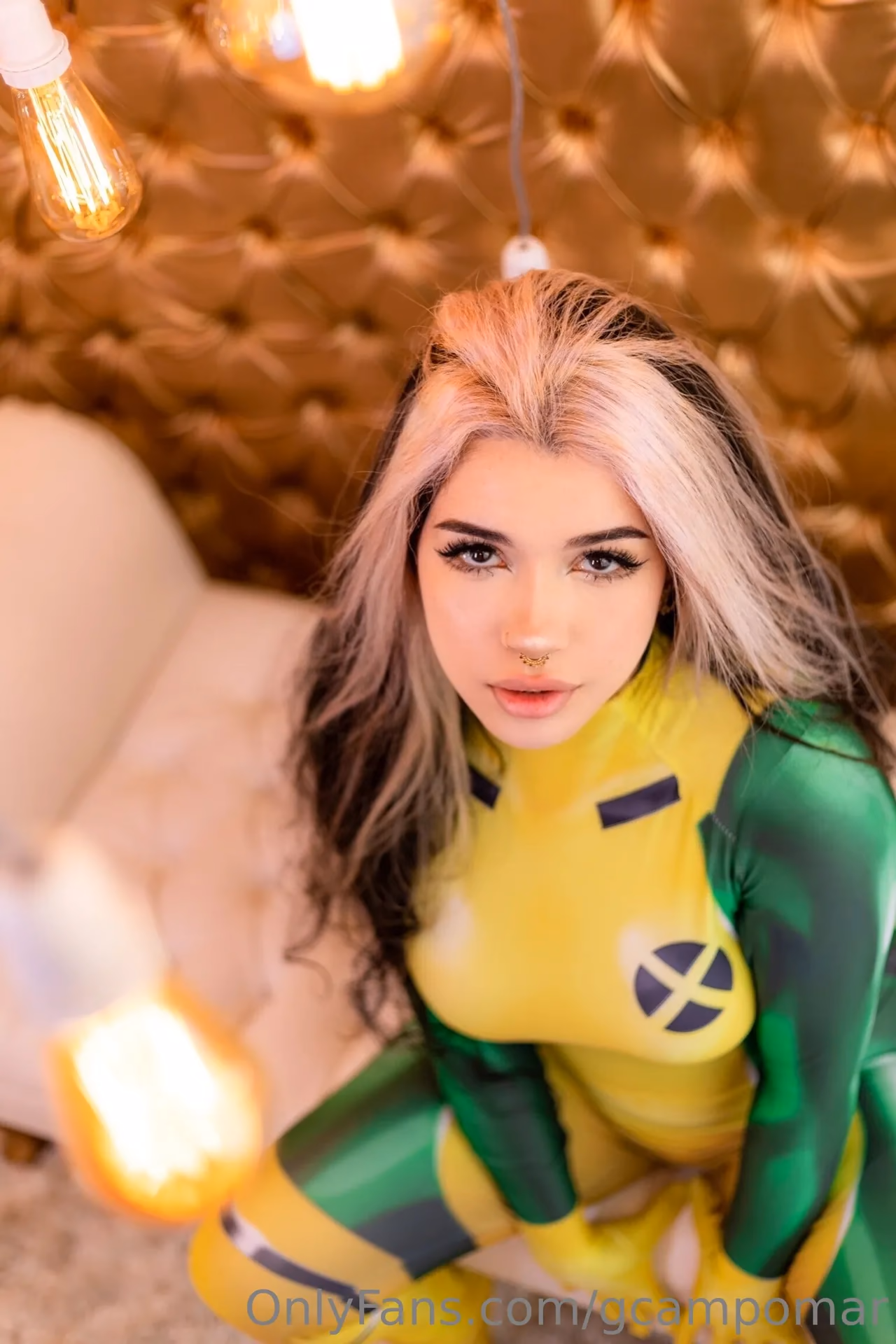 Giovanna Campomar as Rogue — cosplay photo 4 of 26