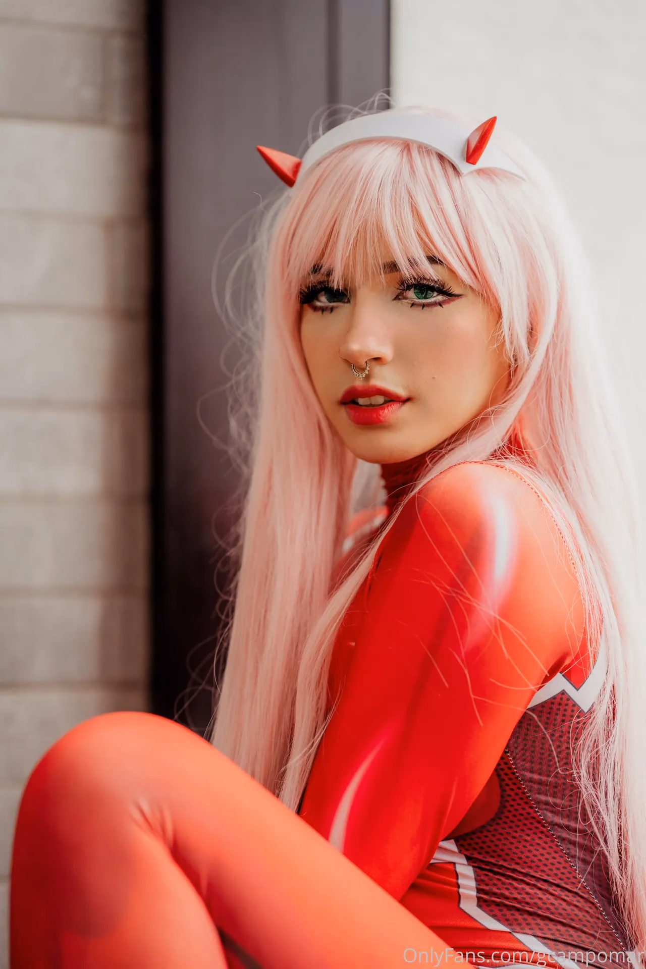 Giovanna Campomar - Zero Two - Darling in the Franxx - Cosplay Gallery - 14 Images preview