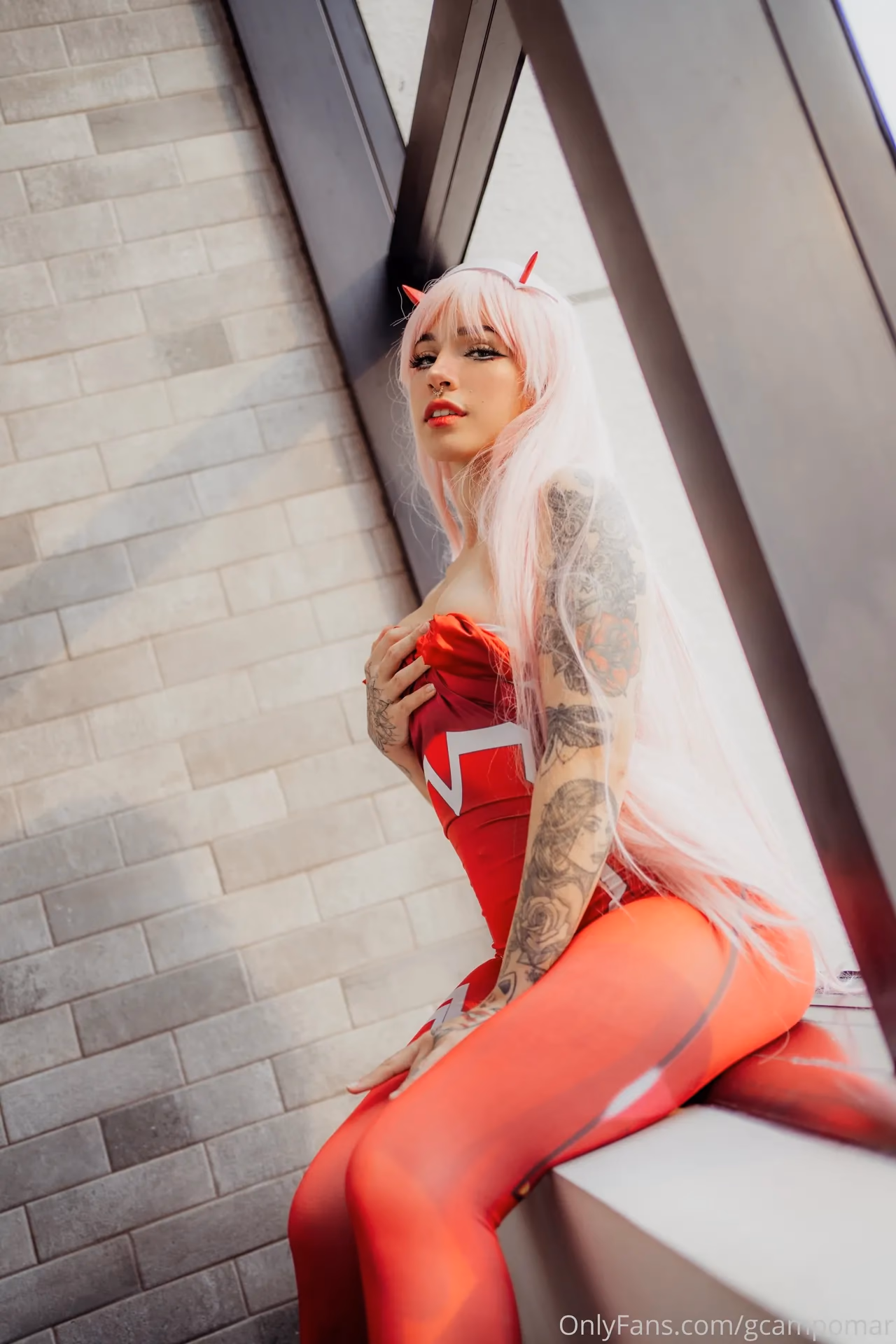 Giovanna Campomar as Zero Two — cosplay photo 13 of 14