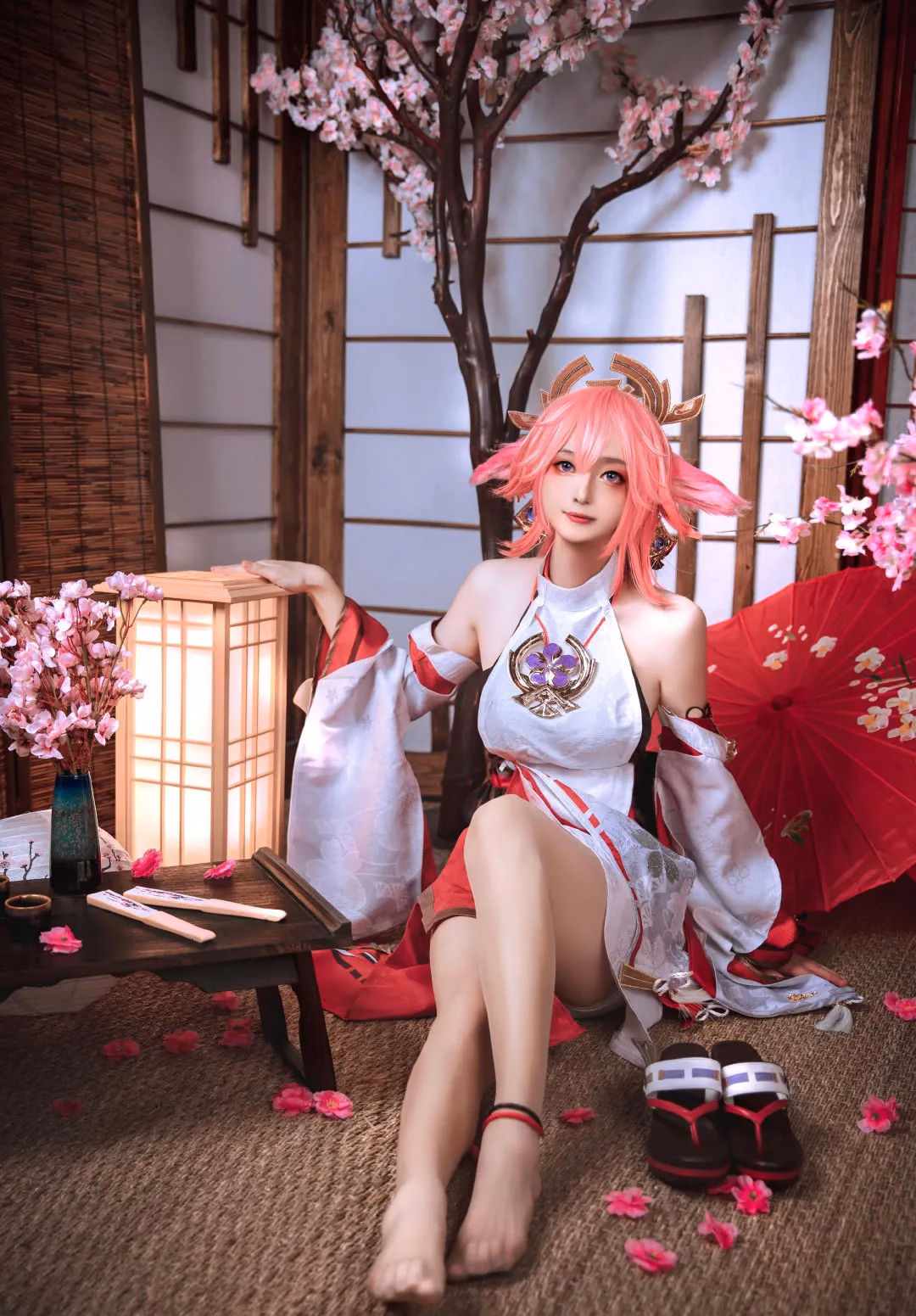 Glucose as Yae Miko — cosplay photo 13 of 13