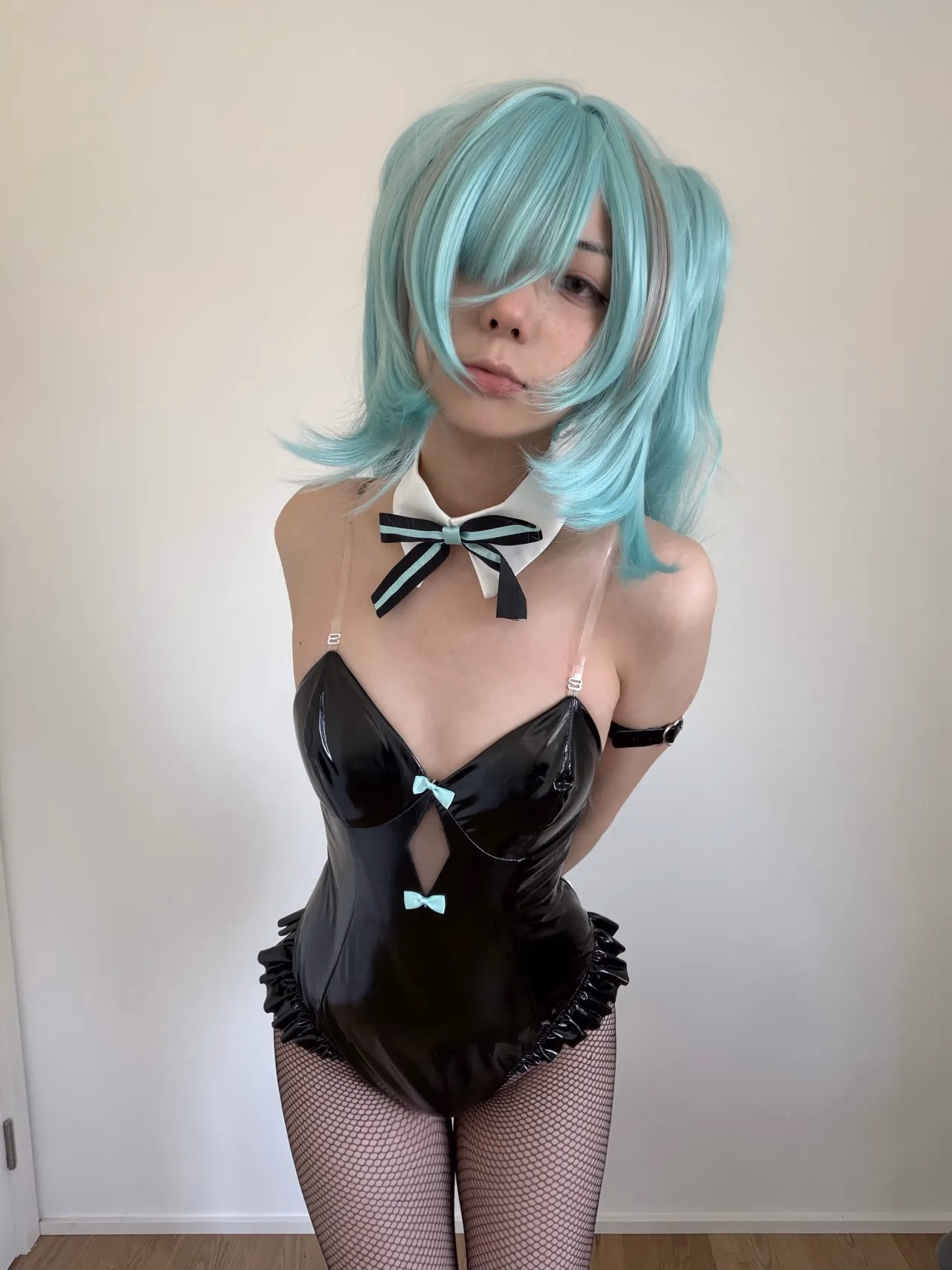 Green Chacha as Hatsune Miku — cosplay photo 11 of 80