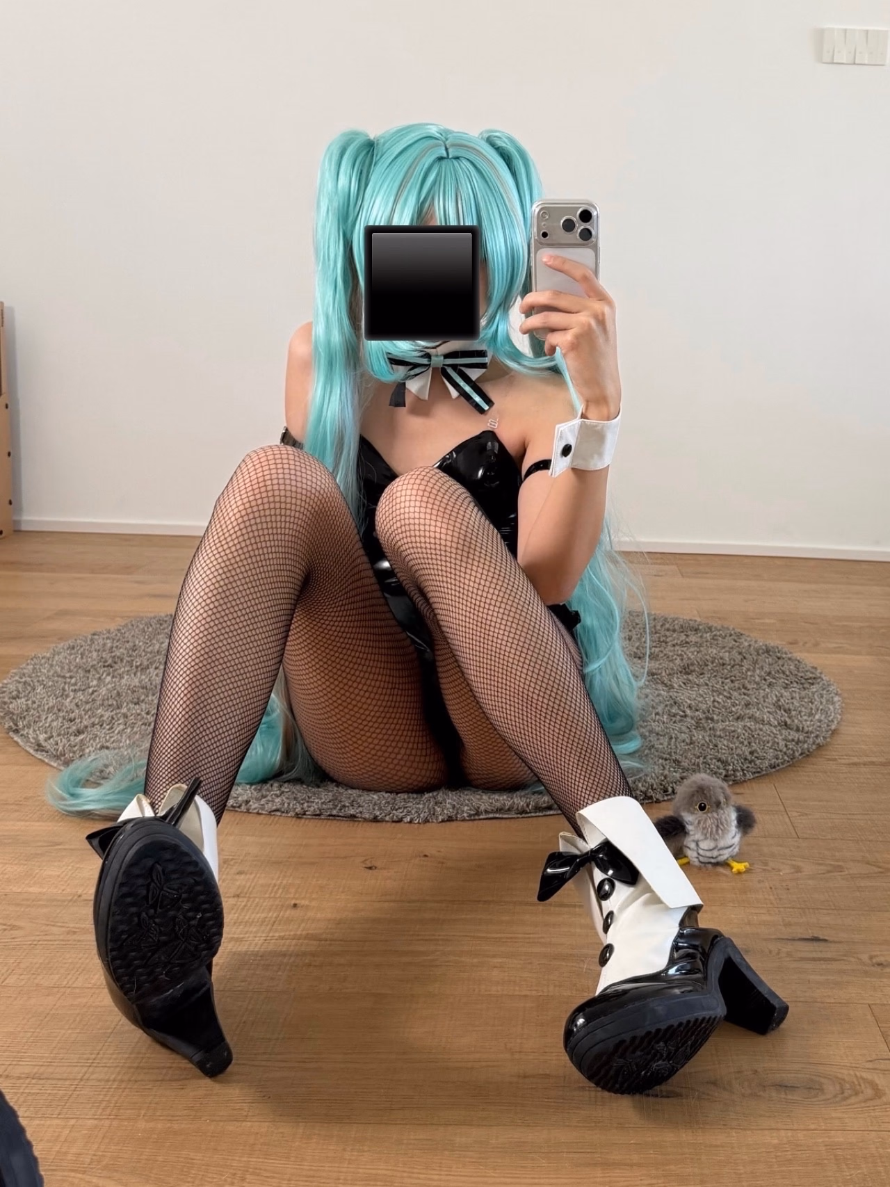 Green Chacha as Hatsune Miku — cosplay photo 52 of 80
