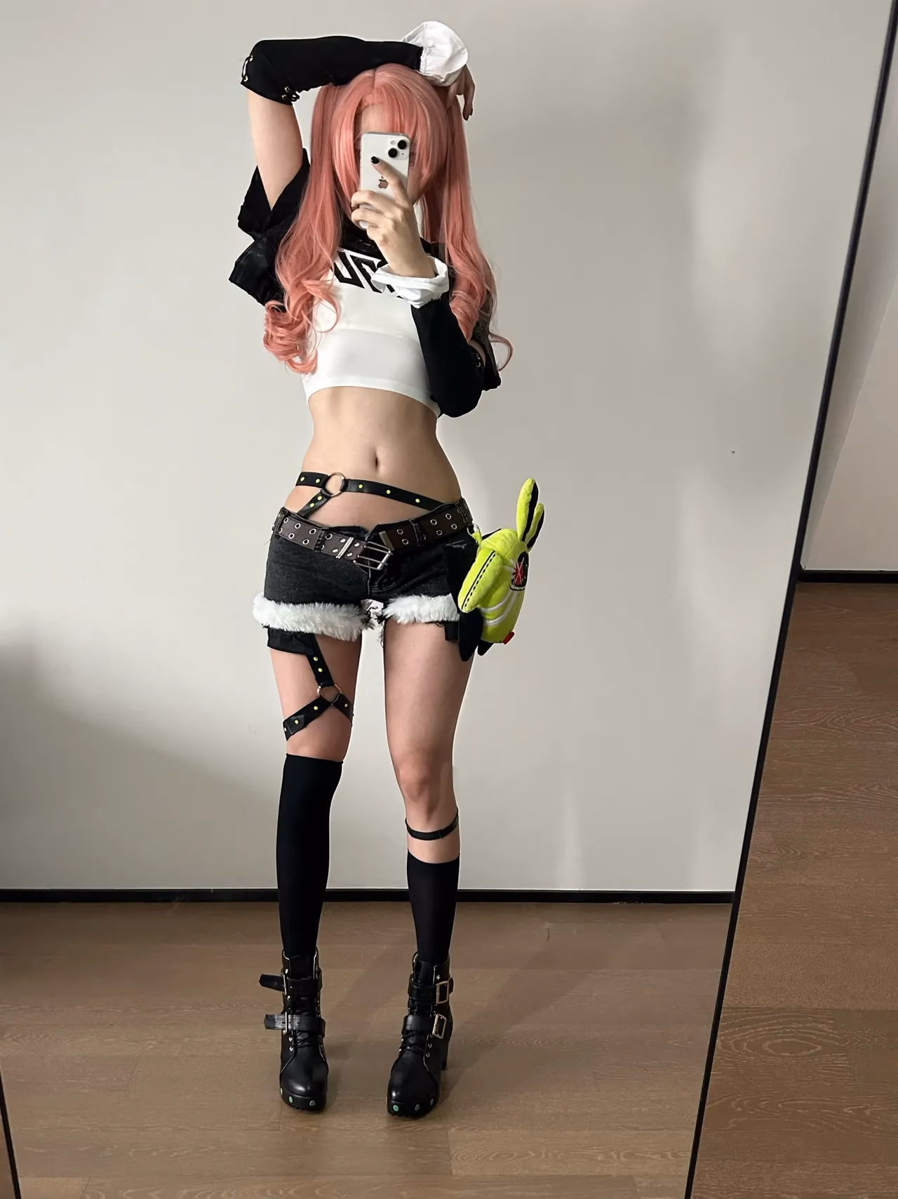 Green Chacha as Nicole Demara — cosplay photo 10 of 24