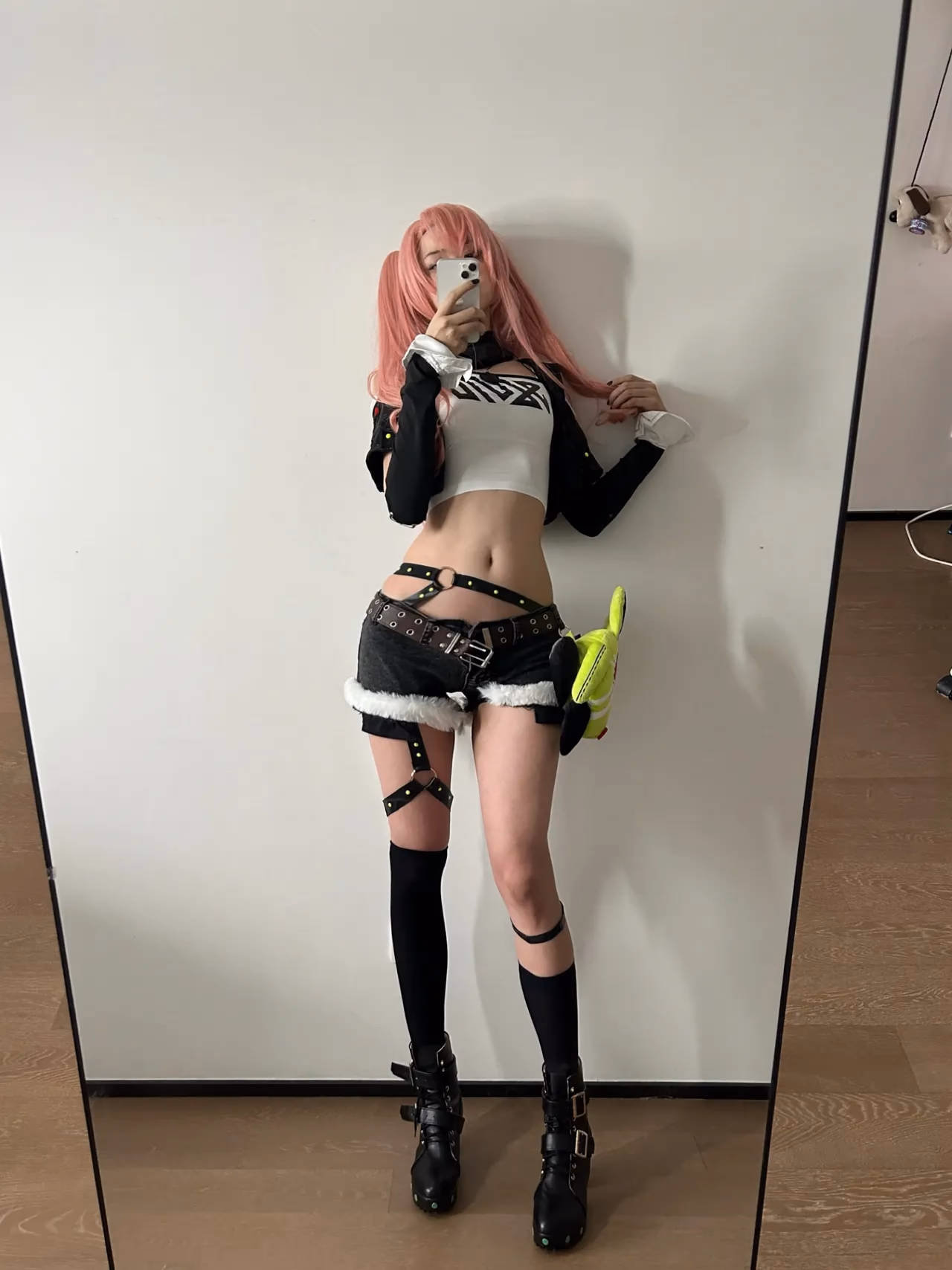 Green Chacha as Nicole Demara — cosplay photo 12 of 24
