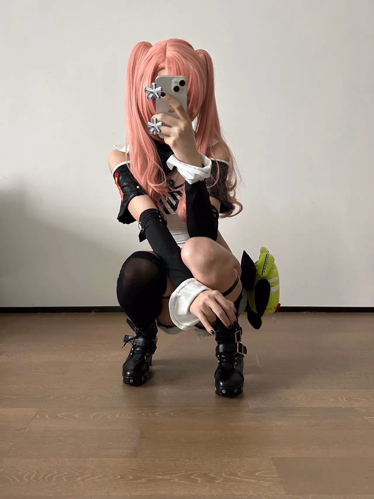 Green Chacha as Nicole Demara — cosplay photo 14 of 24