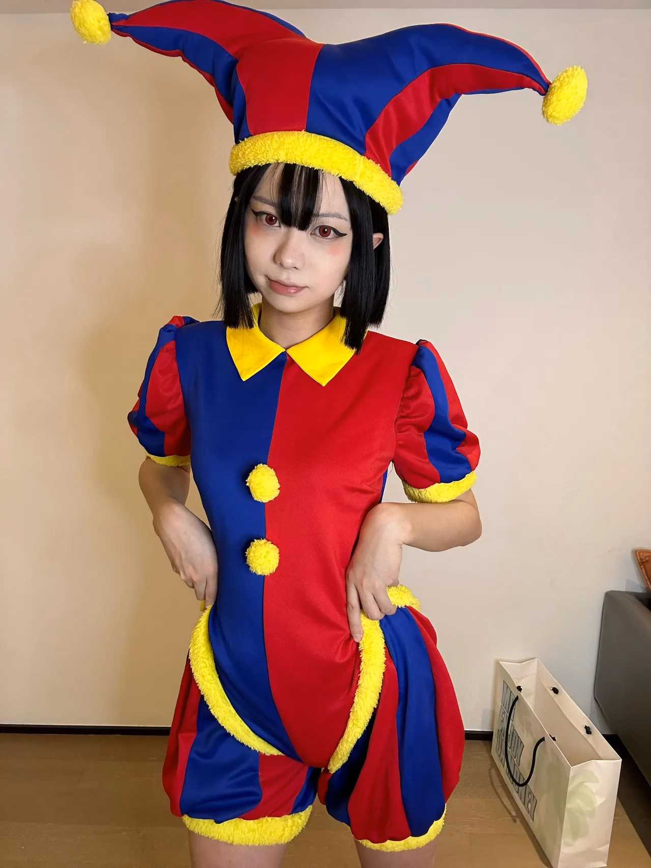 Green Chacha as Pomni — cosplay photo 4 of 38
