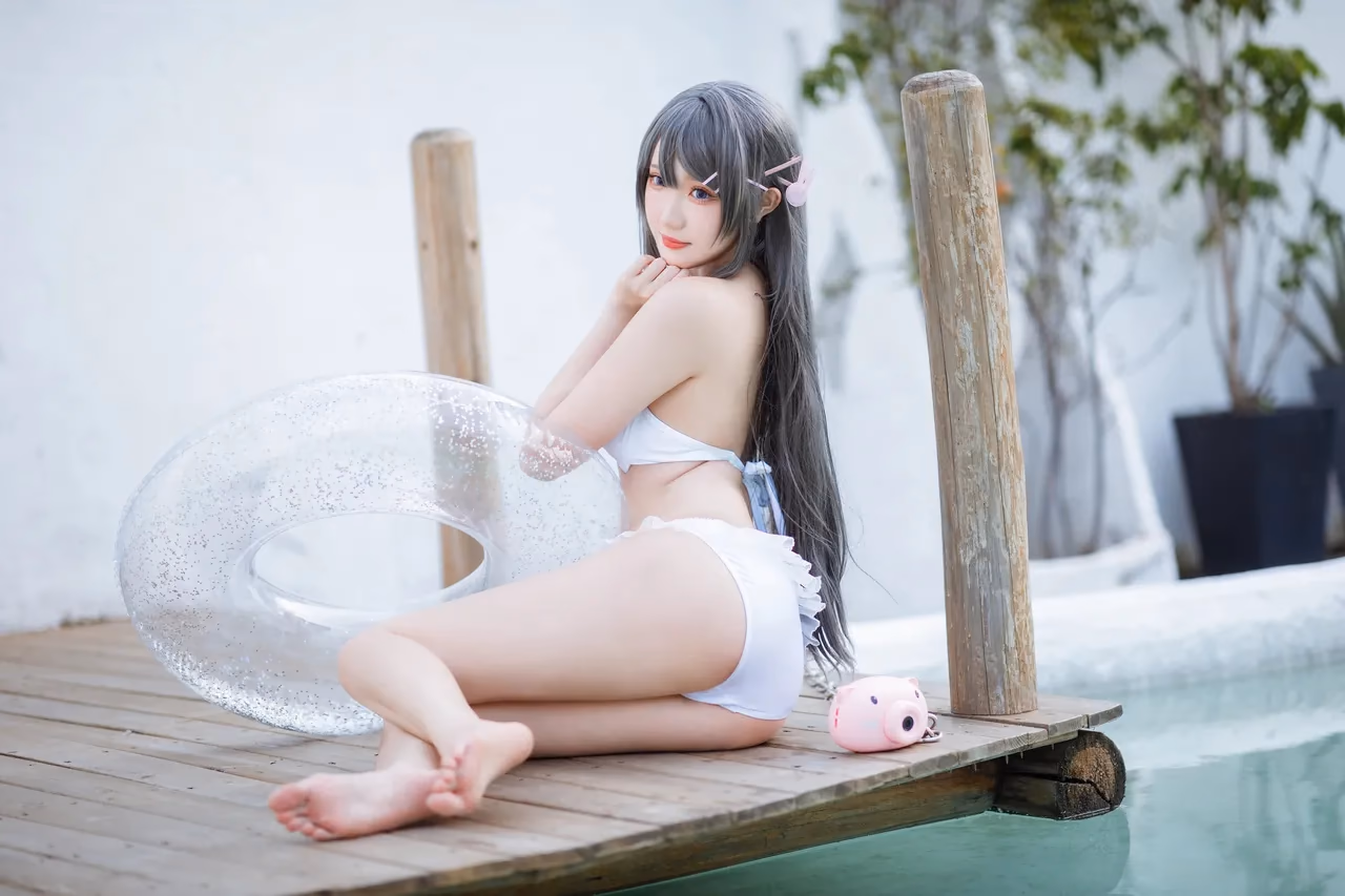 Guaxichan as Mai Sakurajima — cosplay photo 26 of 28