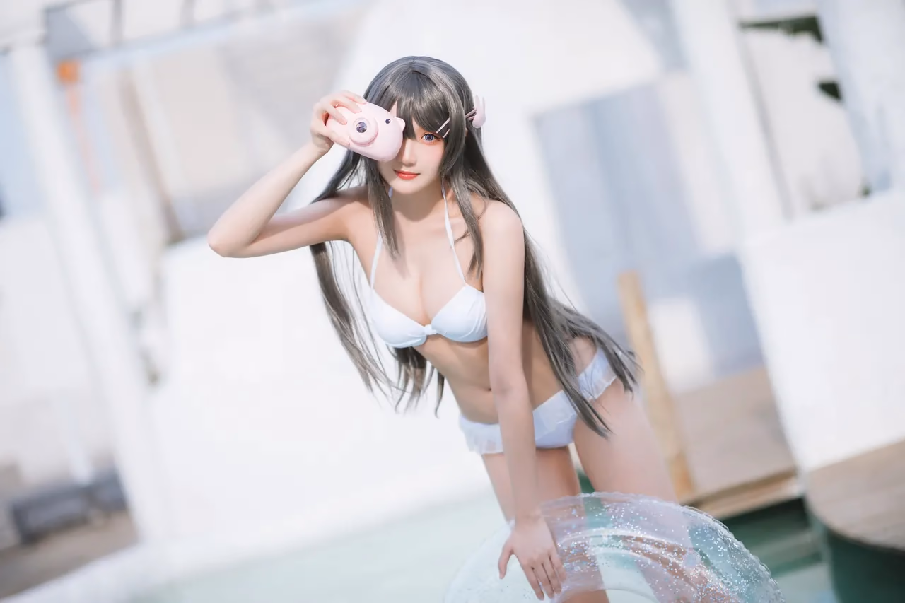 Guaxichan as Mai Sakurajima — cosplay photo 4 of 28