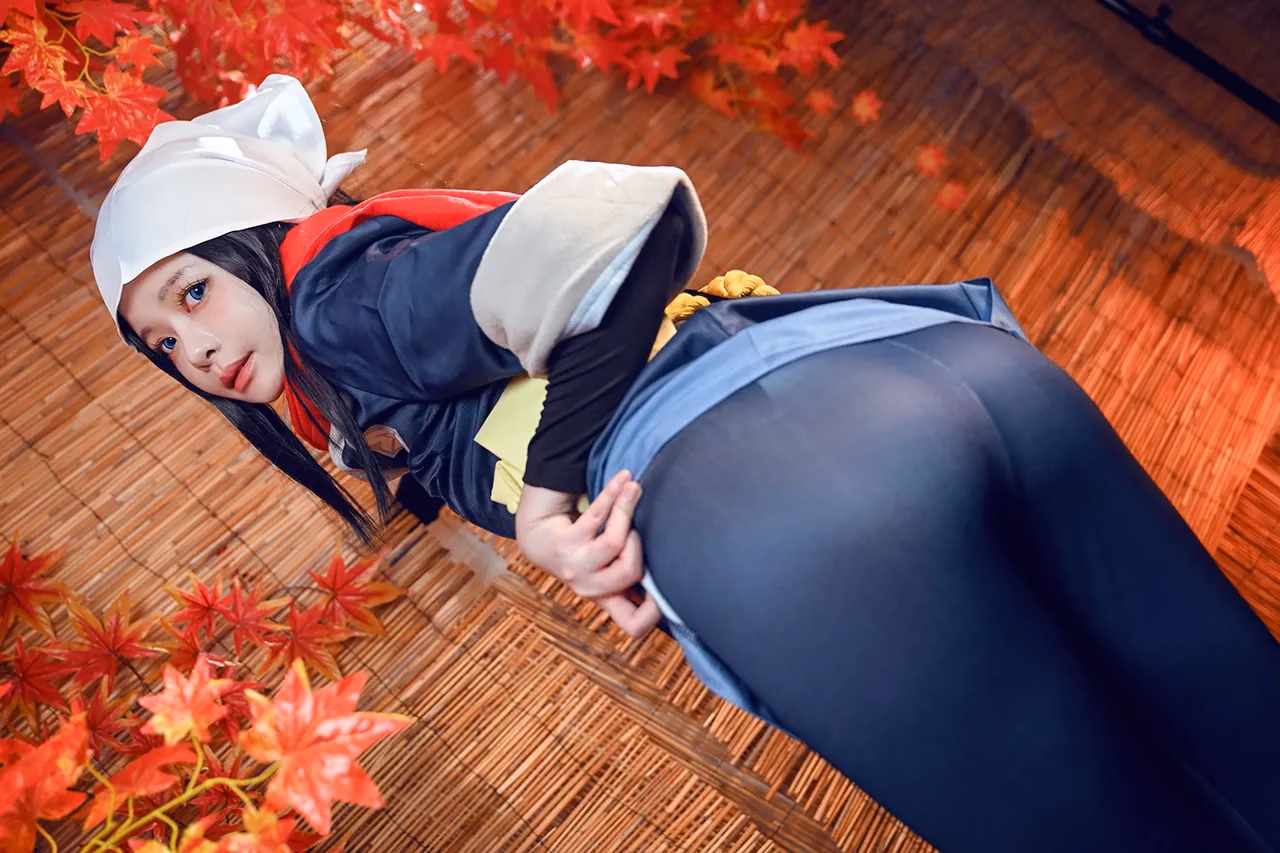 Hachi as Akari — cosplay photo 2 of 22