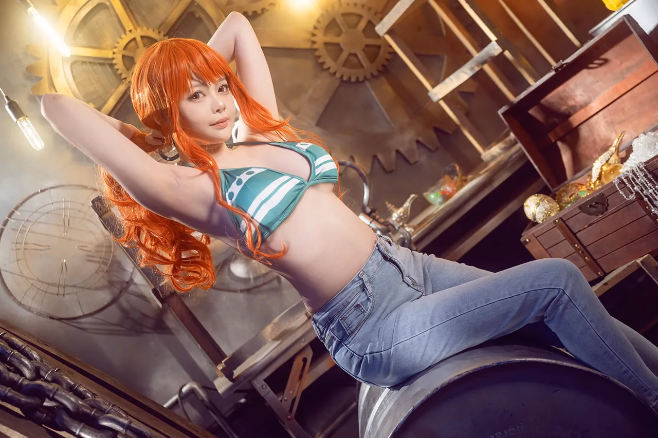 Hachi as Nami — cosplay photo 5 of 21