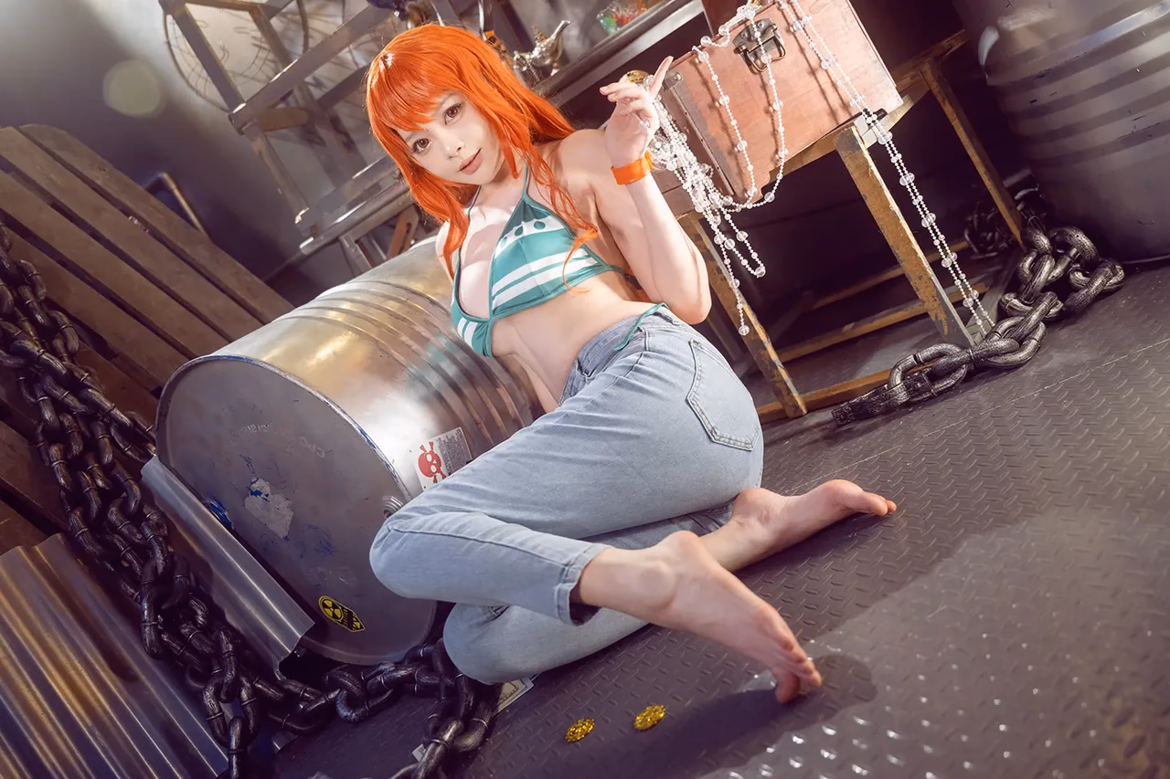 Hachi as Nami — cosplay photo 9 of 21