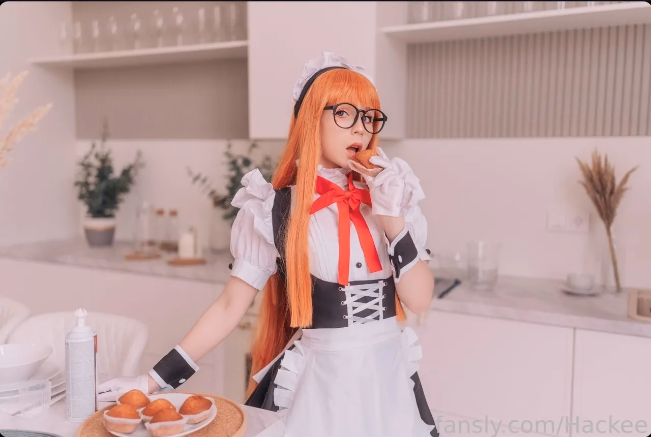 Hackee as Futaba Sakura — cosplay photo 2 of 30