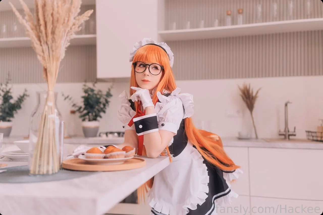 Hackee as Futaba Sakura — cosplay photo 3 of 30