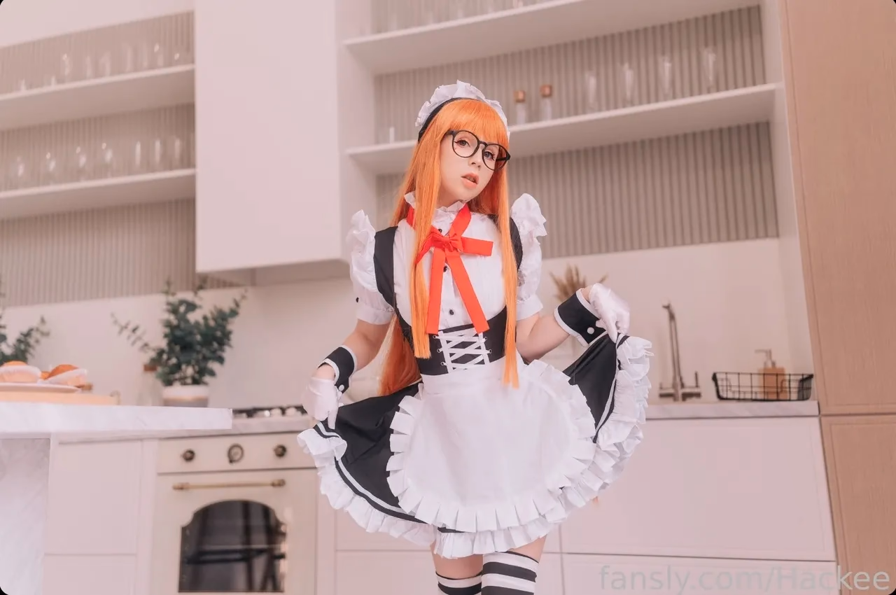 Hackee as Futaba Sakura — cosplay photo 4 of 30