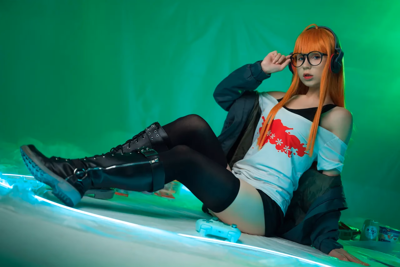 Hackee as Futaba Sakura — cosplay photo 3 of 64