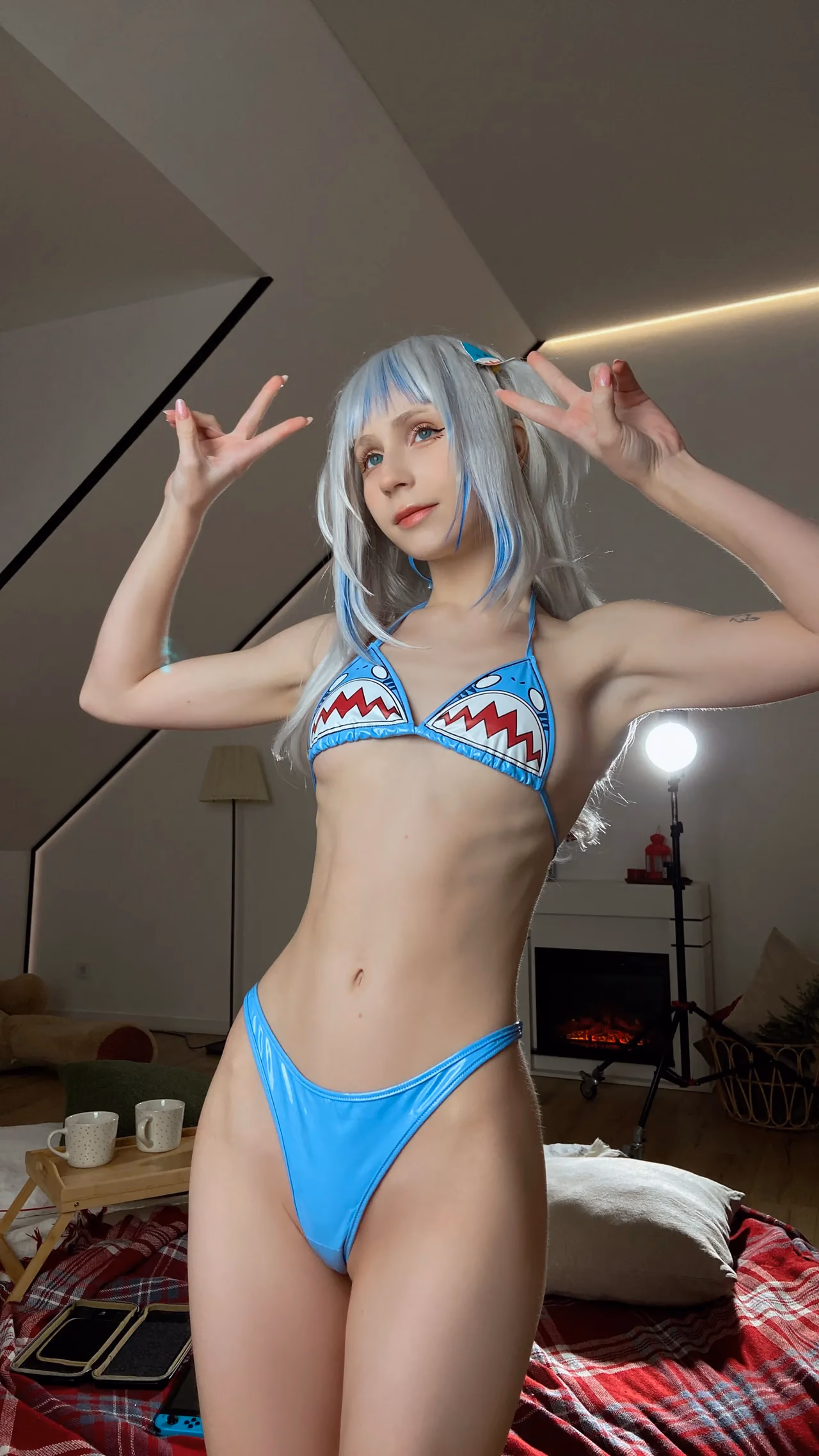 Hackee as Gawr Gura — cosplay photo 31 of 68
