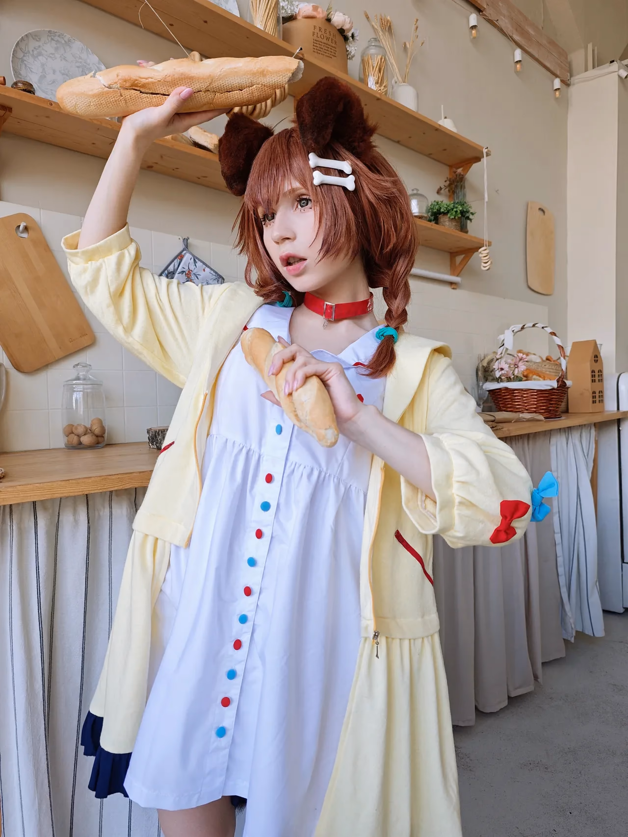 Hackee as Inugami Korone — cosplay photo 11 of 85