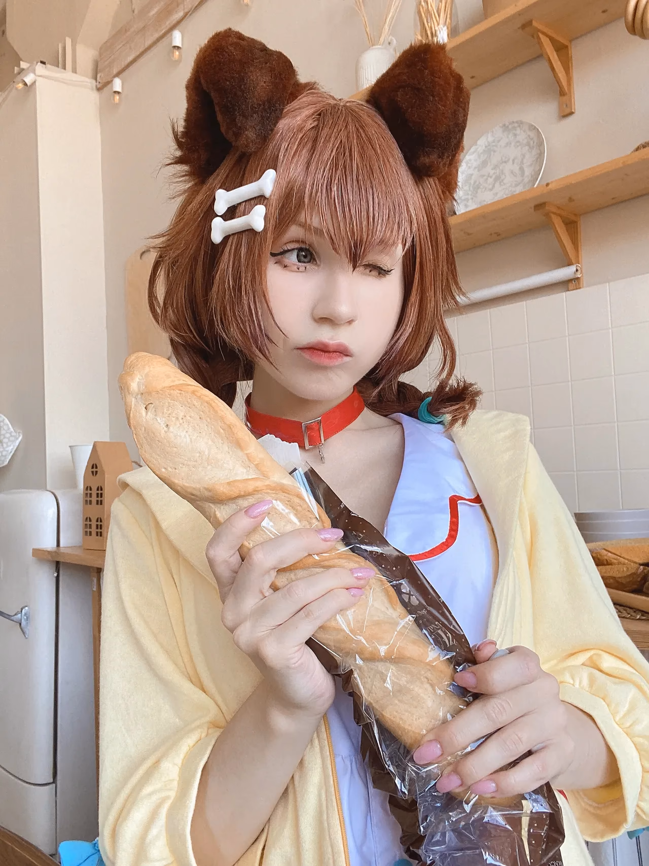 Hackee as Inugami Korone — cosplay photo 15 of 85