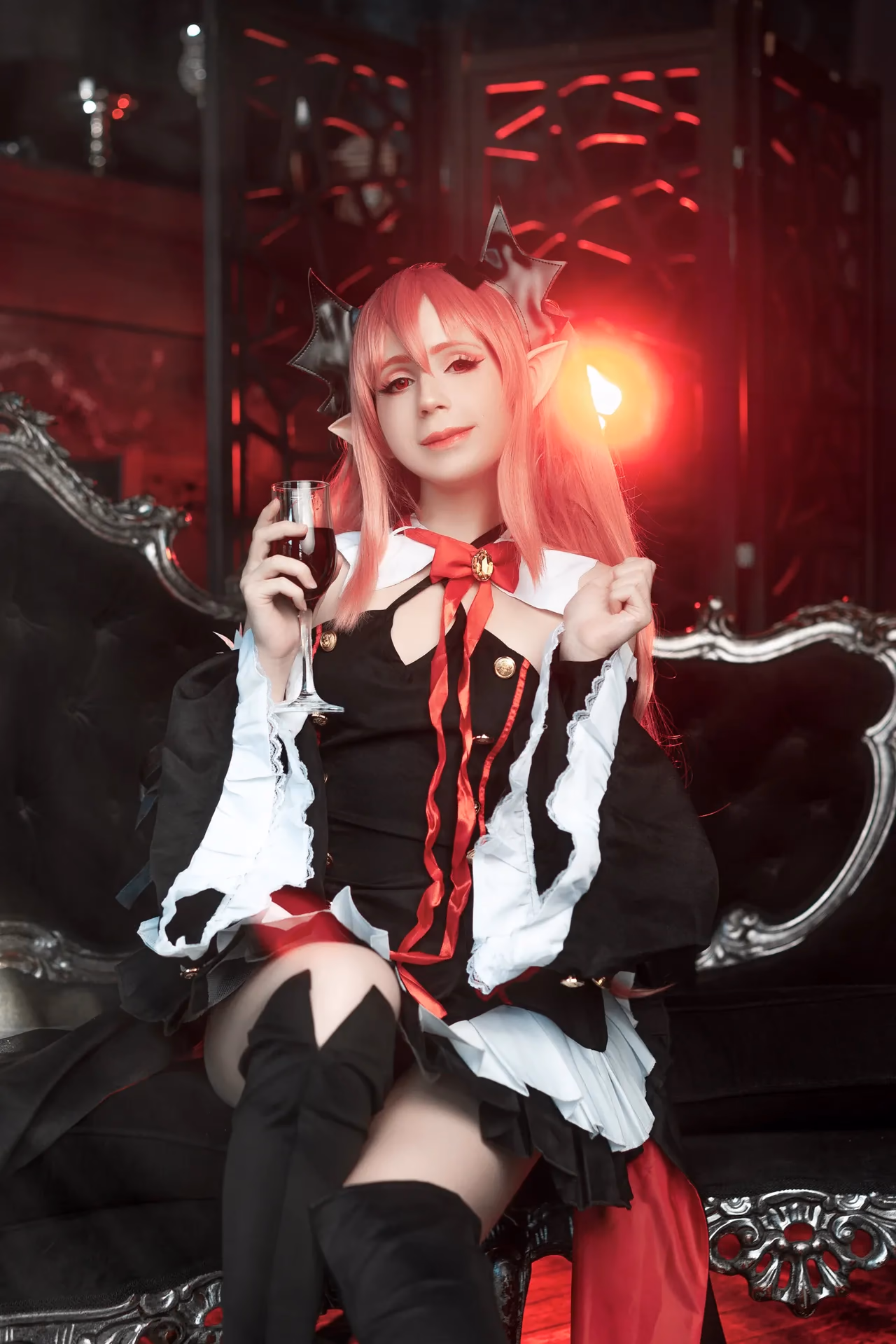 Hackee as Krul Tepes — cosplay photo 4 of 20