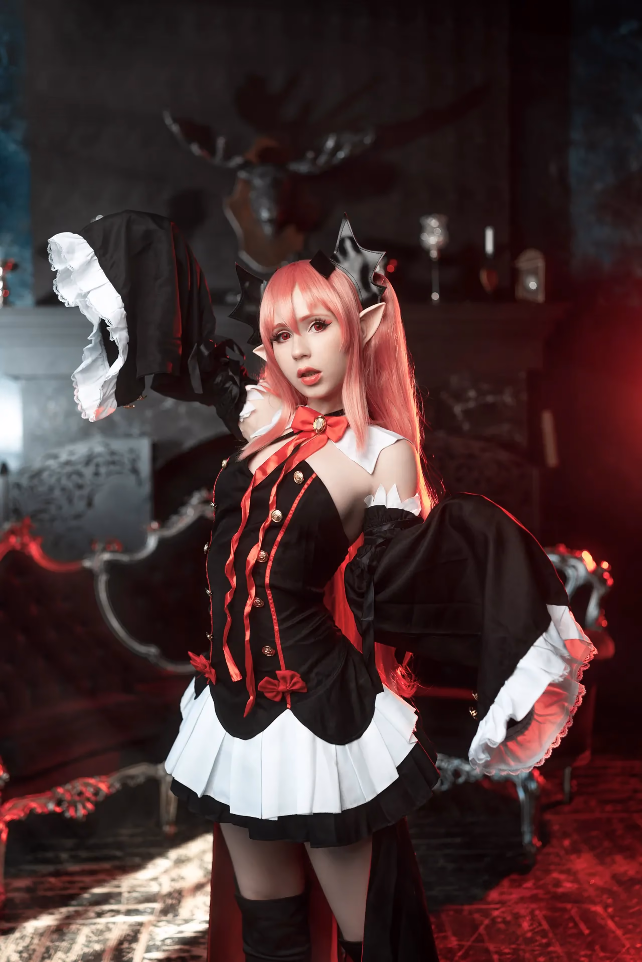 Hackee as Krul Tepes — cosplay photo 7 of 20