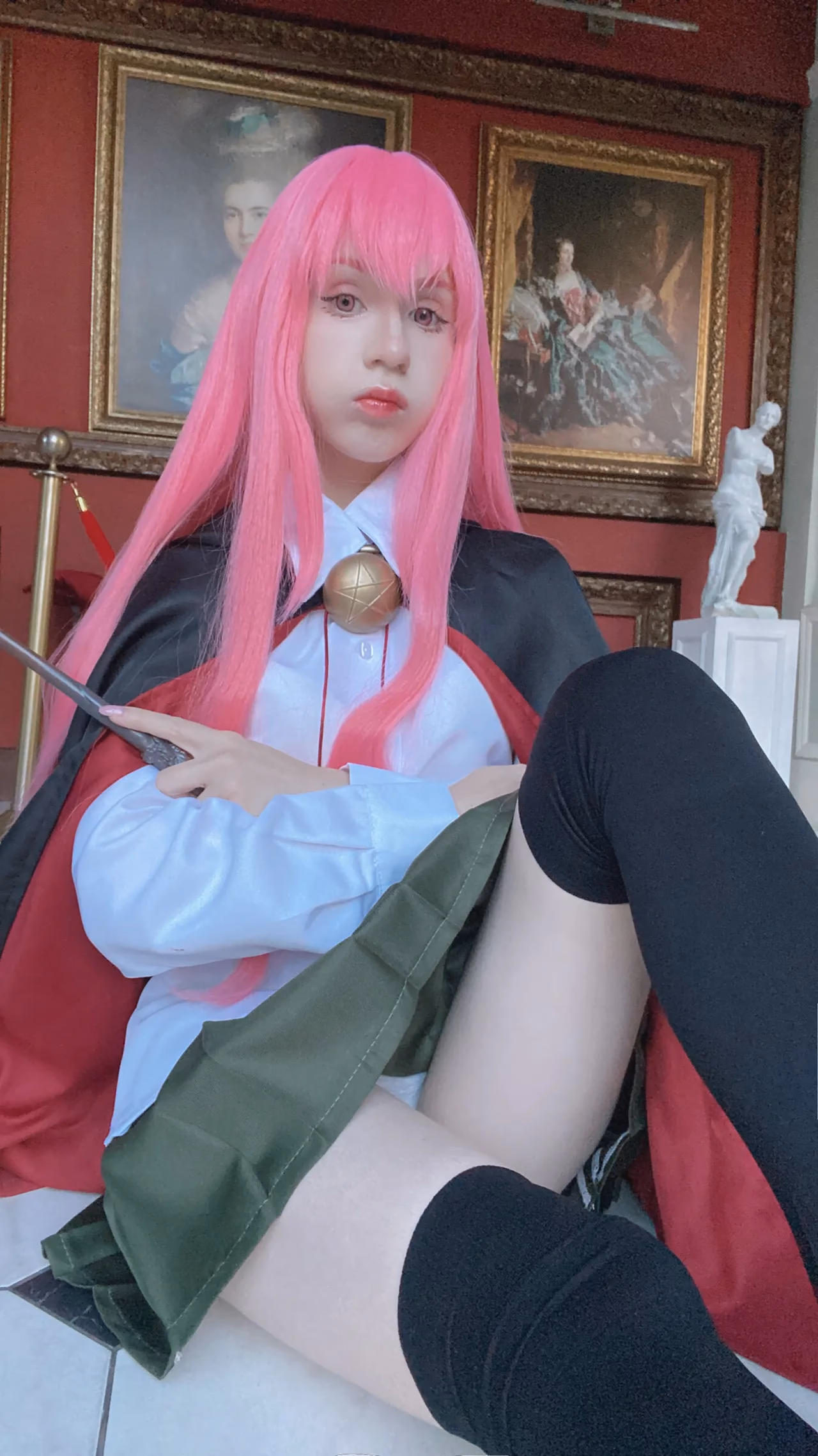 Hackee as Louise Francoise — cosplay photo 10 of 68