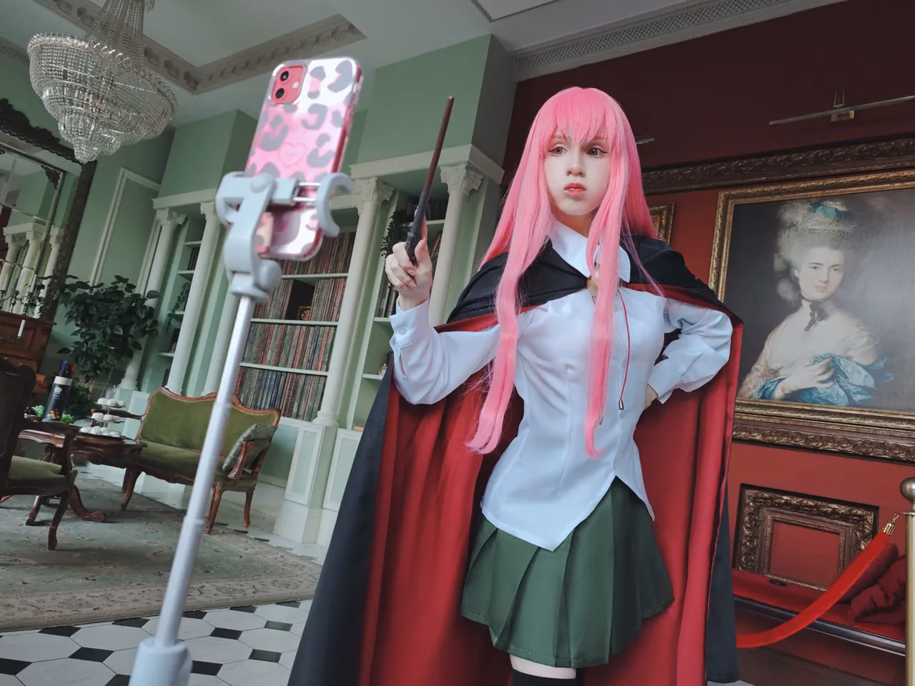 Hackee as Louise Francoise — cosplay photo 2 of 68