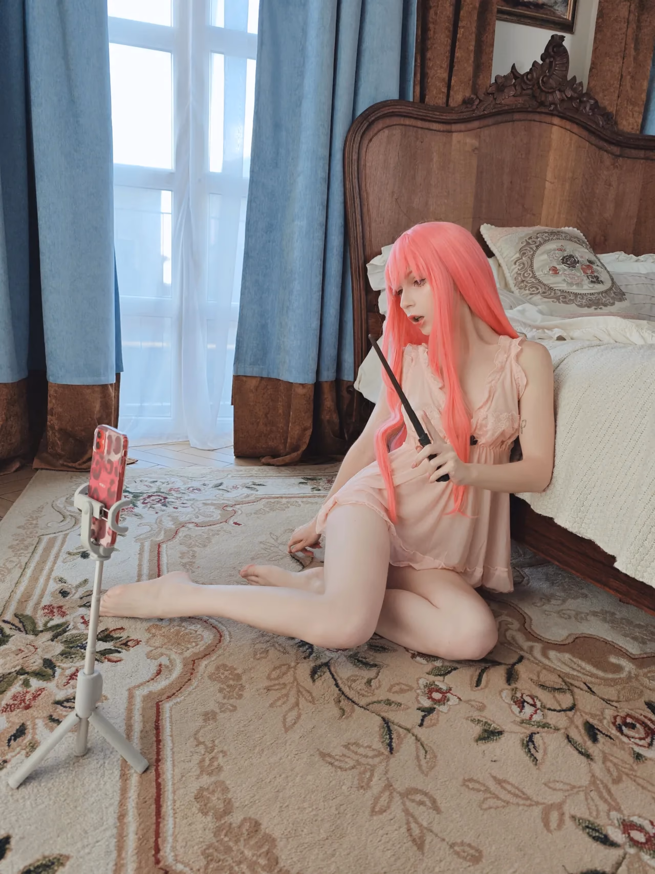 Hackee as Louise Francoise — cosplay photo 33 of 68