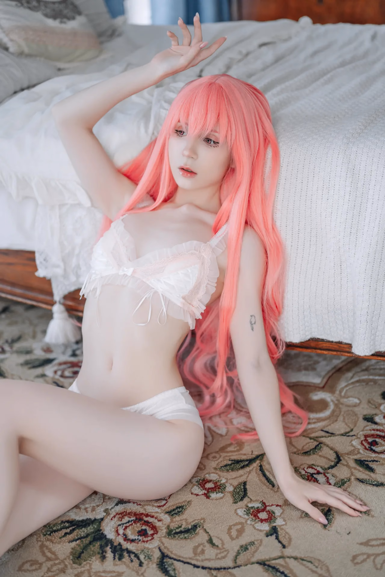 Hackee as Louise Francoise — cosplay photo 36 of 68