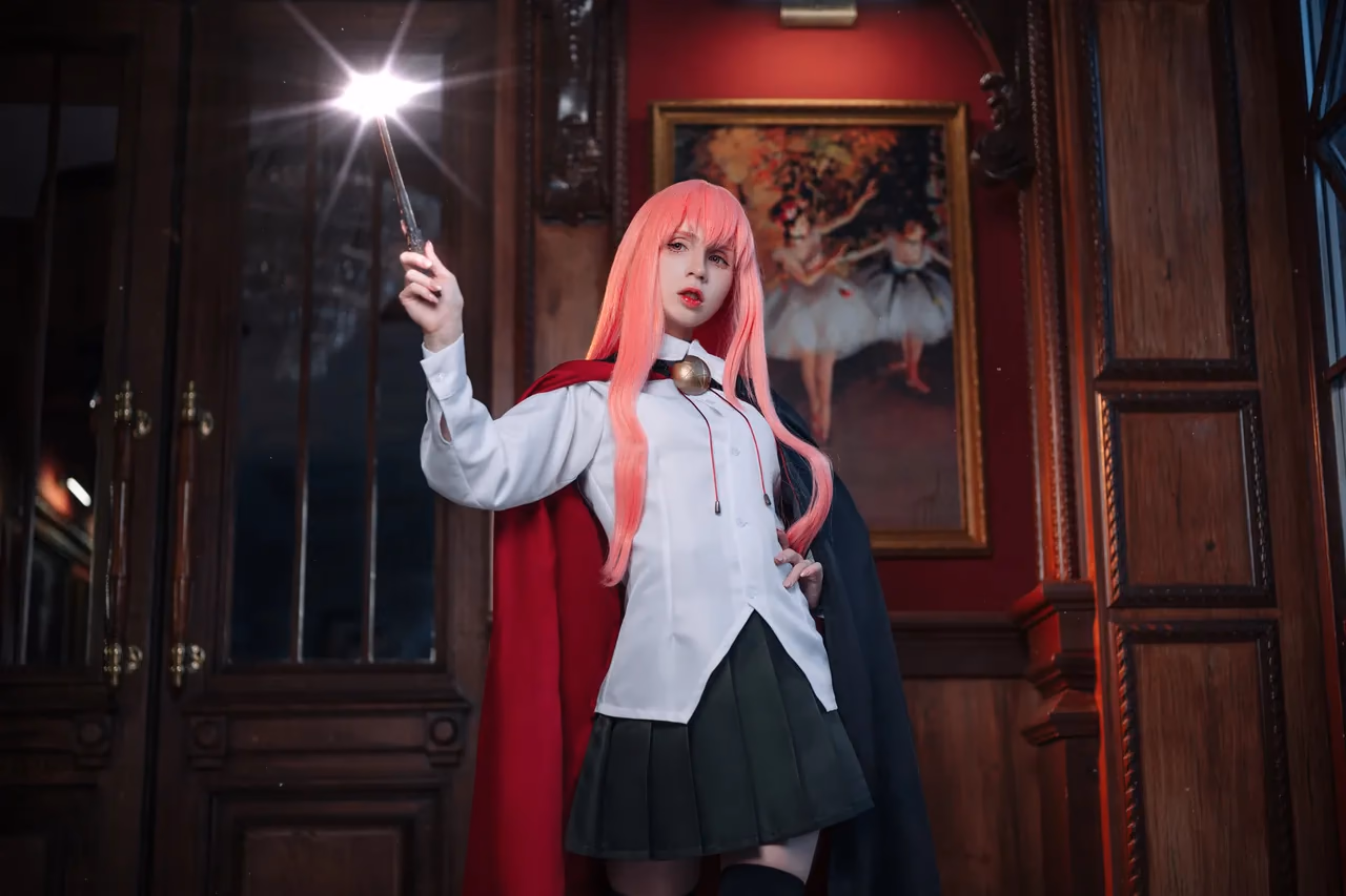 Hackee as Louise Francoise — cosplay photo 4 of 68