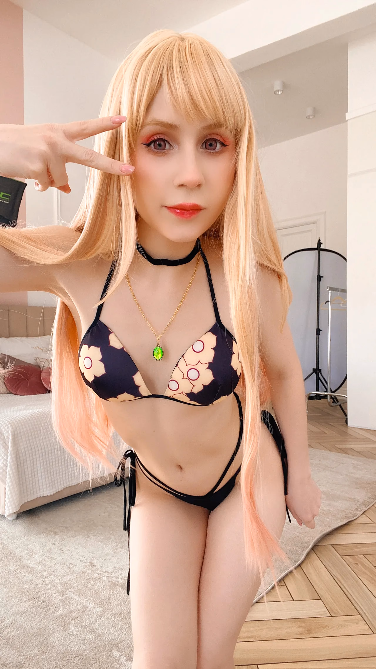 Hackee as Marin Kitagawa — cosplay photo 40 of 66
