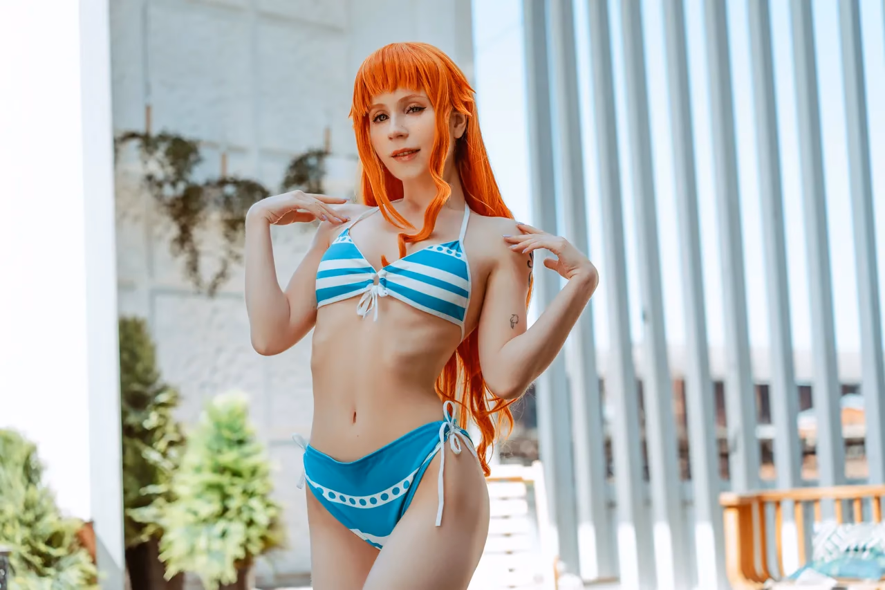 Hackee as Nami — cosplay photo 1 of 47
