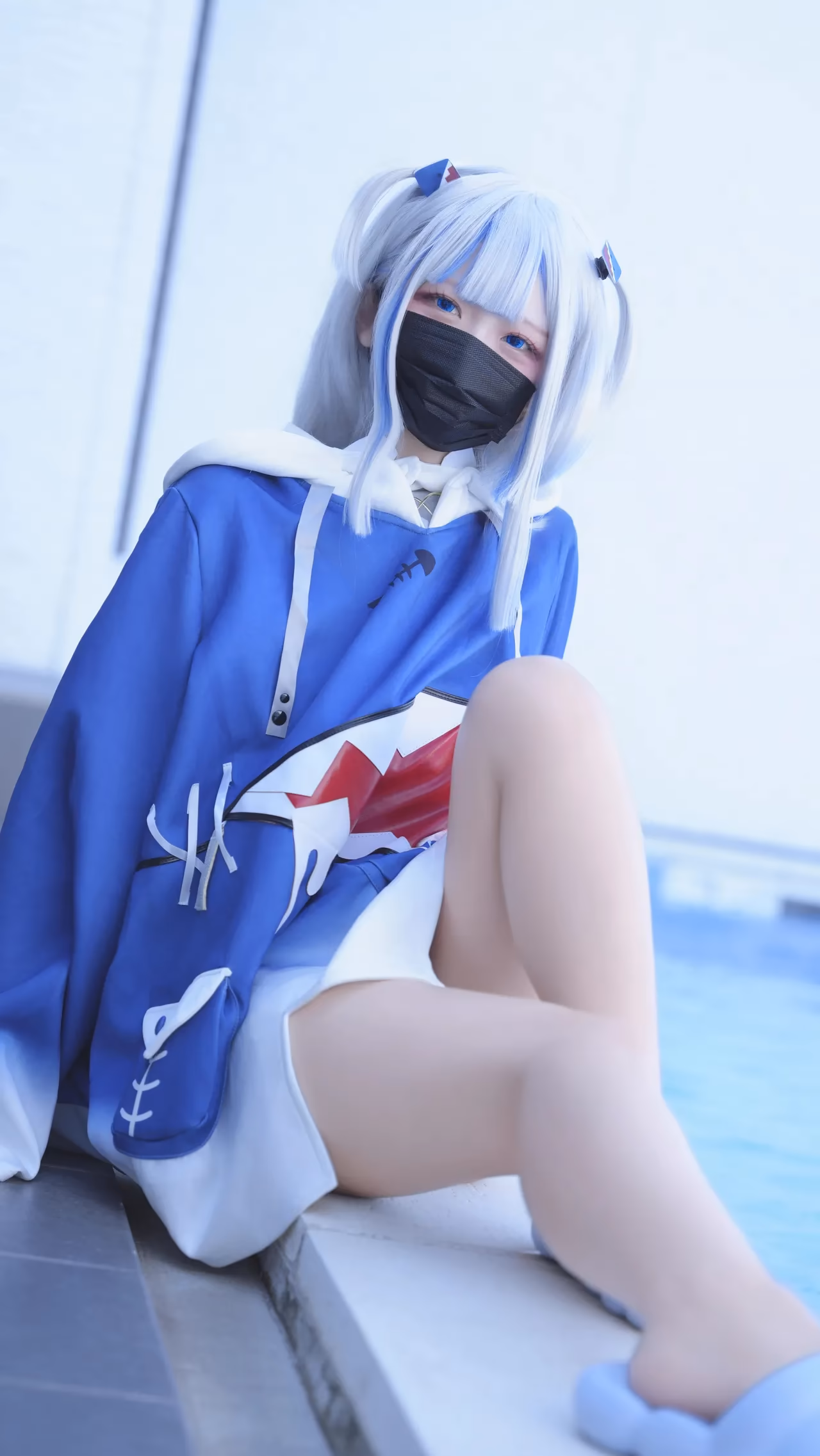 Hamu as Gawr Gura — cosplay photo 18 of 111