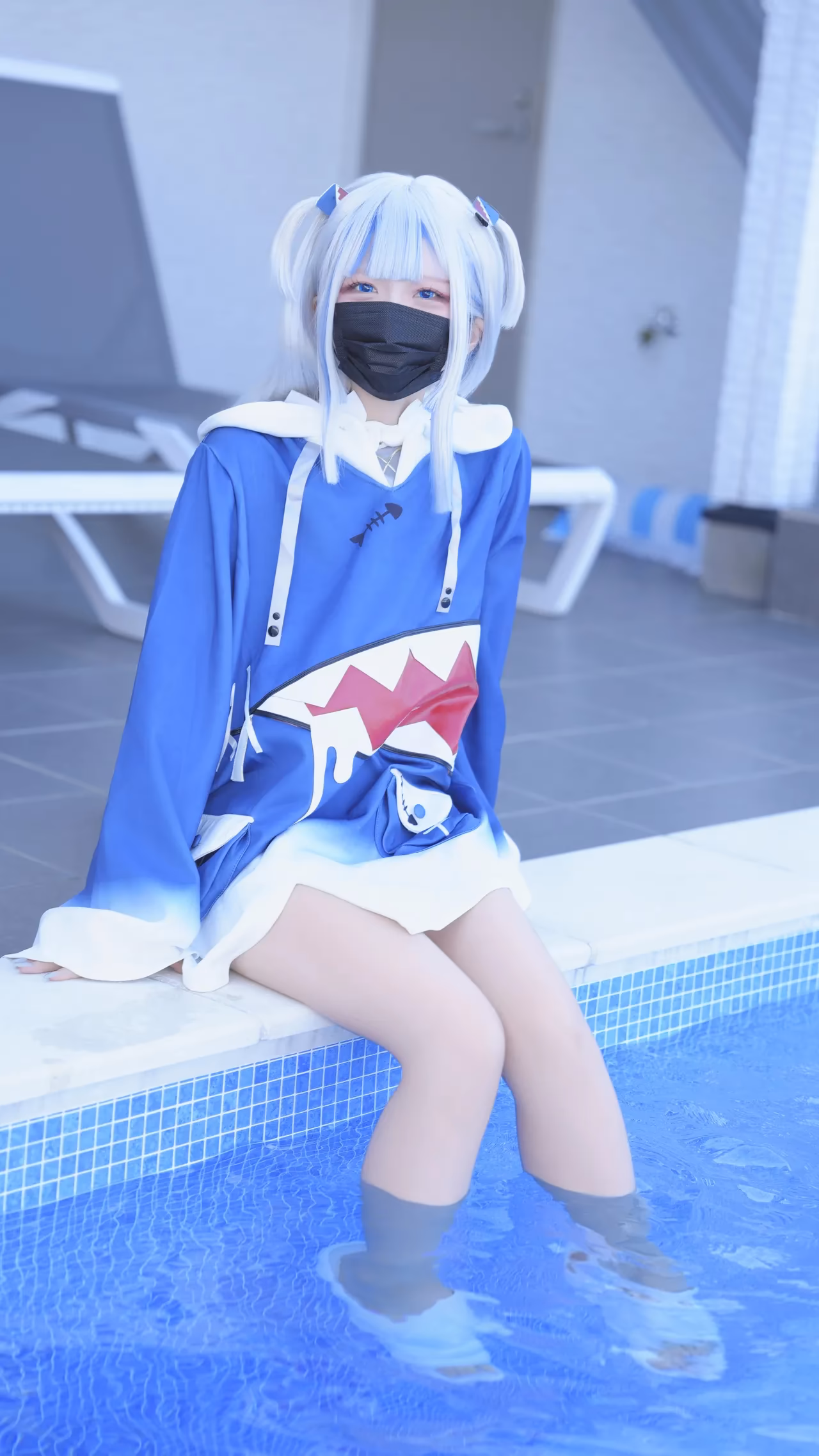 Hamu as Gawr Gura — cosplay photo 24 of 111