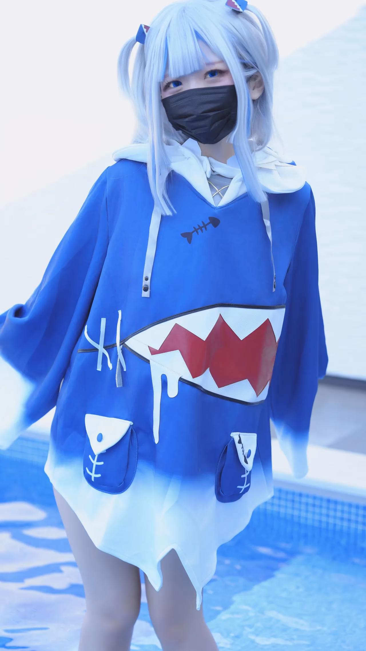 Hamu as Gawr Gura — cosplay photo 32 of 111