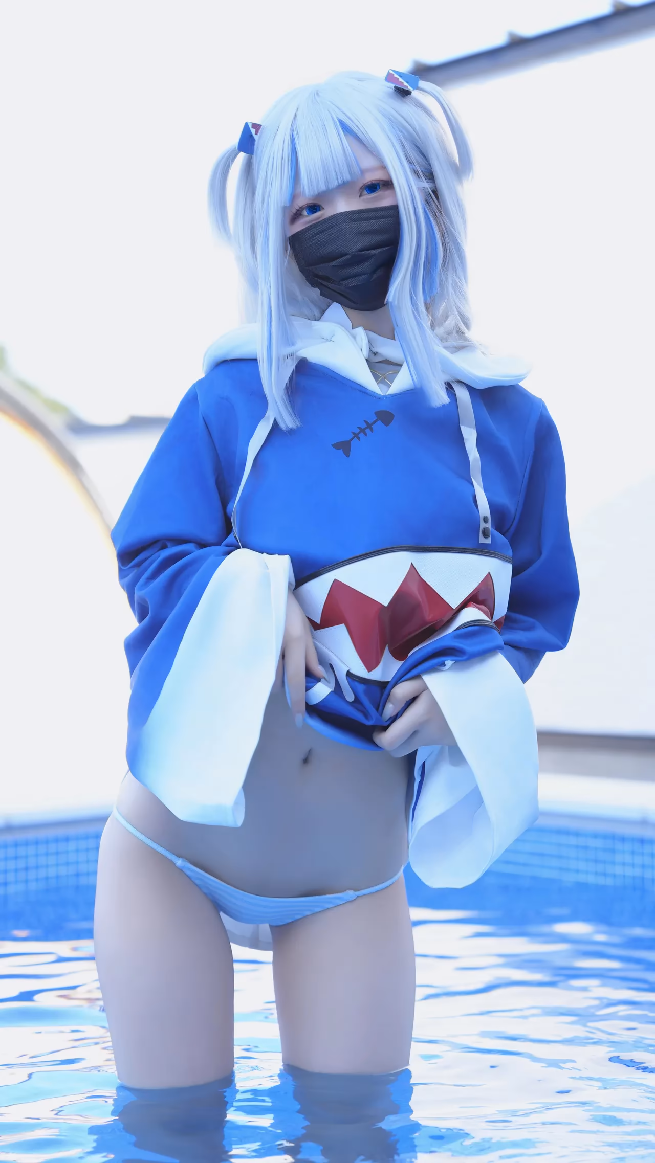 Hamu as Gawr Gura — cosplay photo 34 of 111