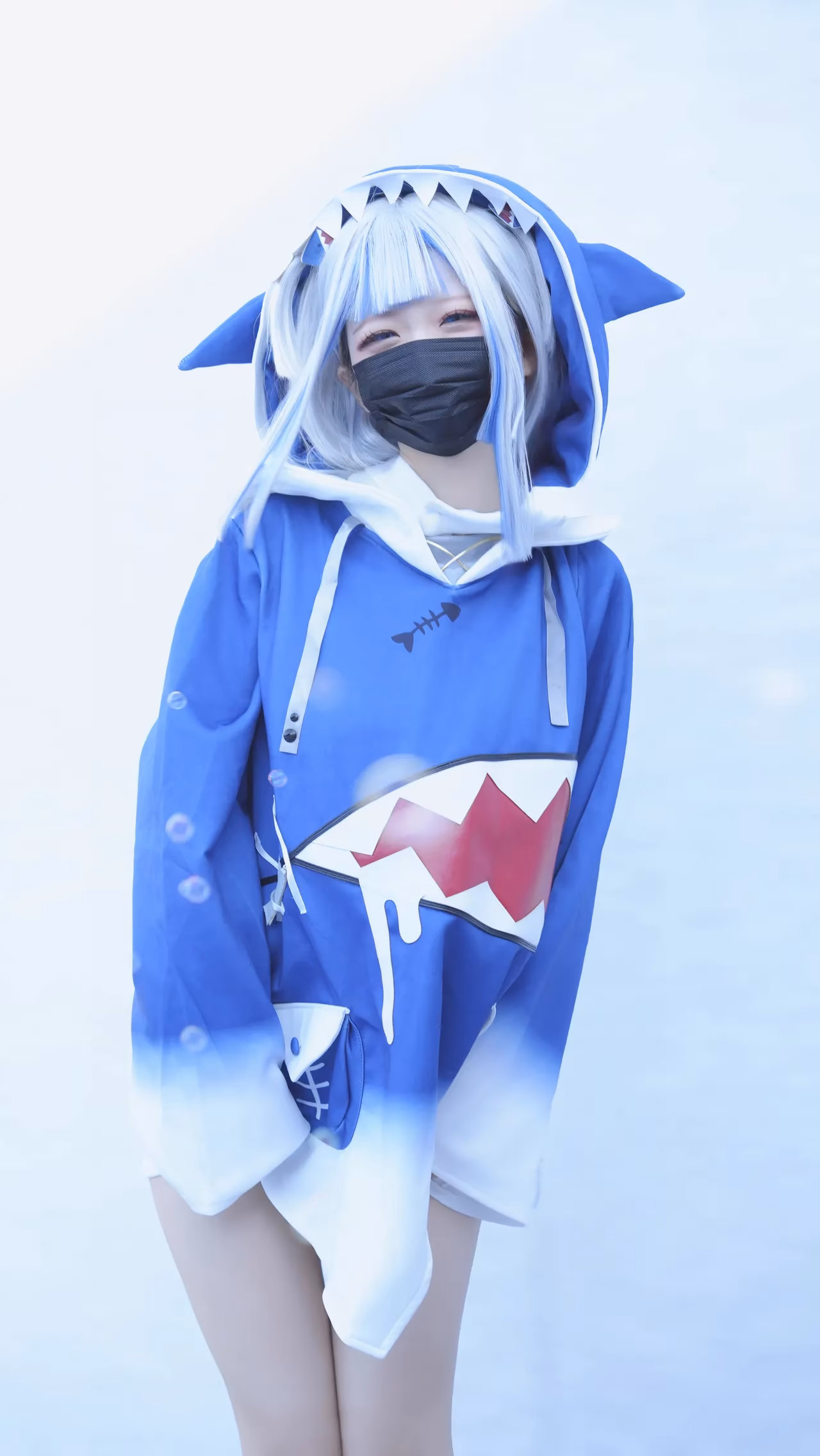 Hamu as Gawr Gura — cosplay photo 4 of 111