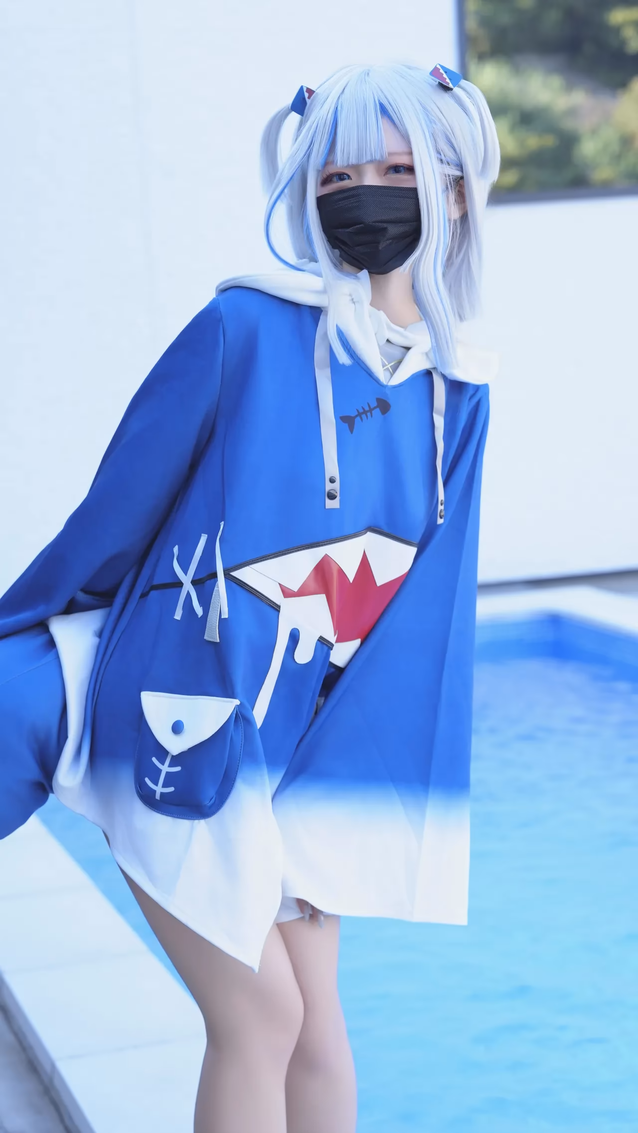 Hamu as Gawr Gura — cosplay photo 7 of 111