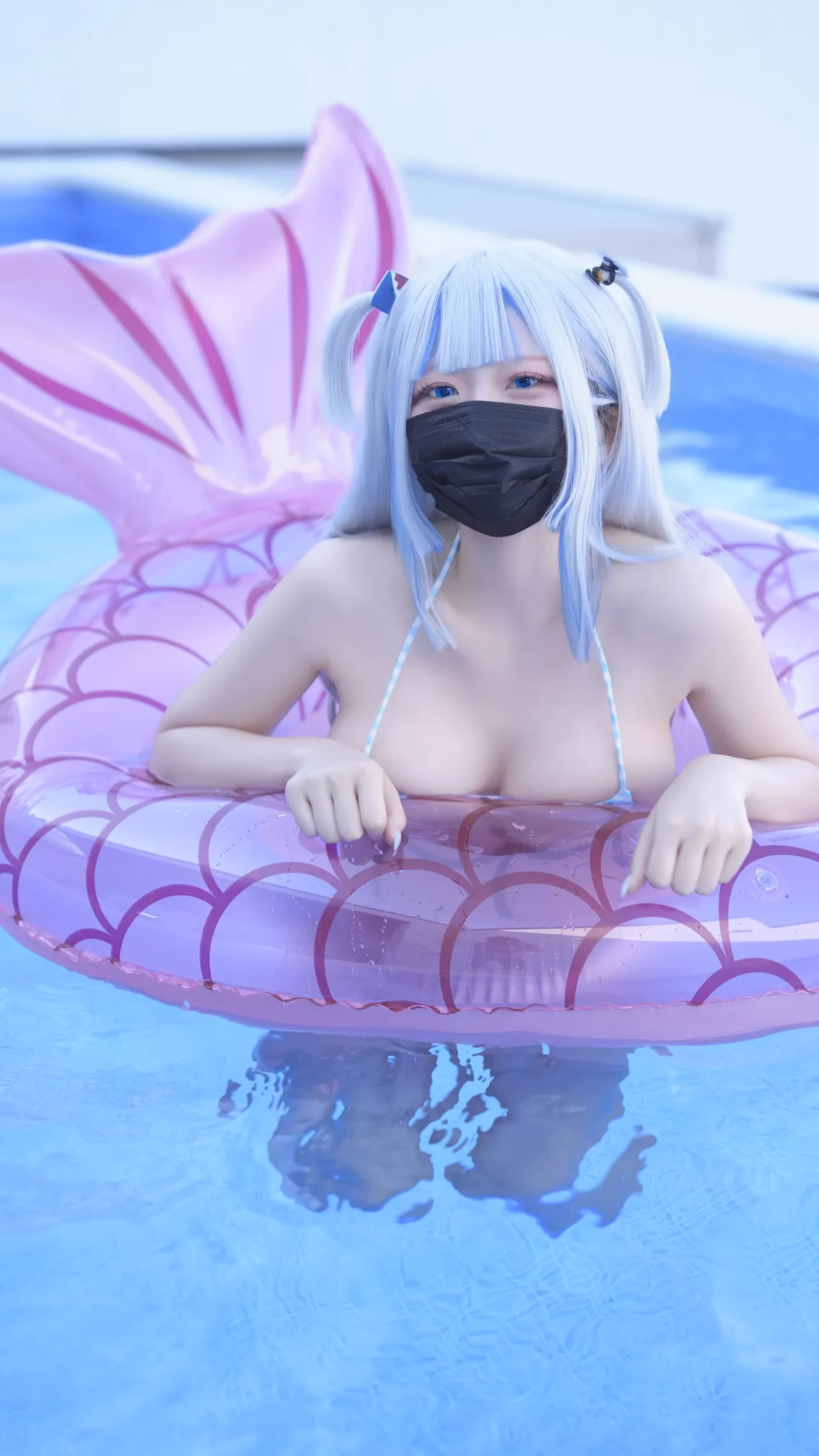 Hamu as Gawr Gura — cosplay photo 74 of 111