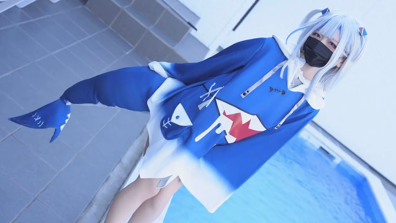Hamu as Gawr Gura — cosplay photo 8 of 111