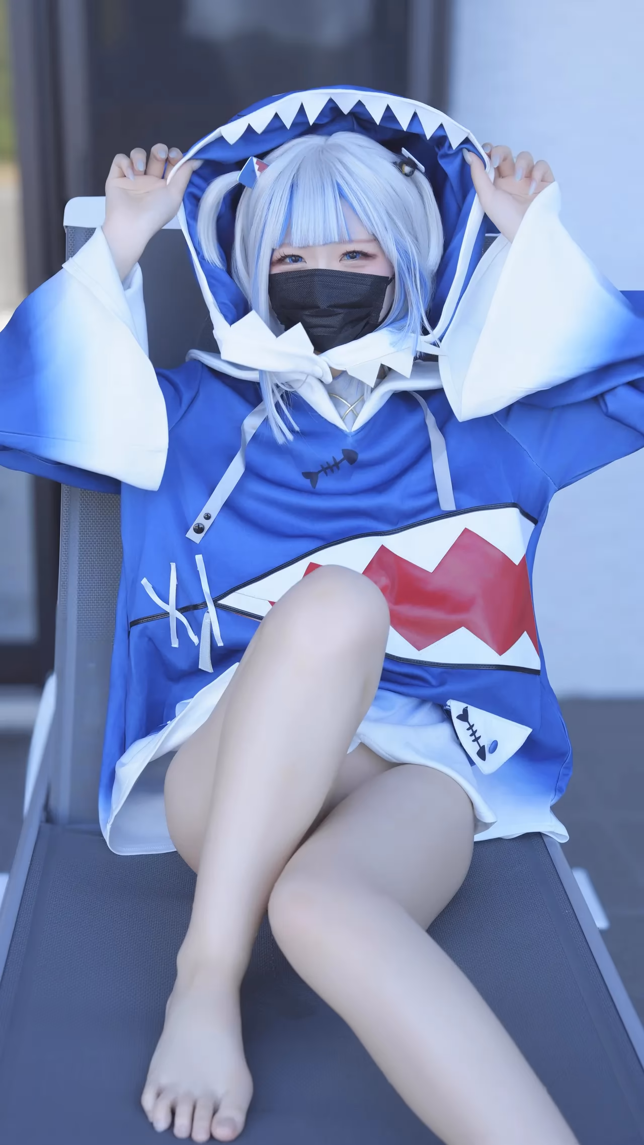 Hamu as Gawr Gura — cosplay photo 83 of 111