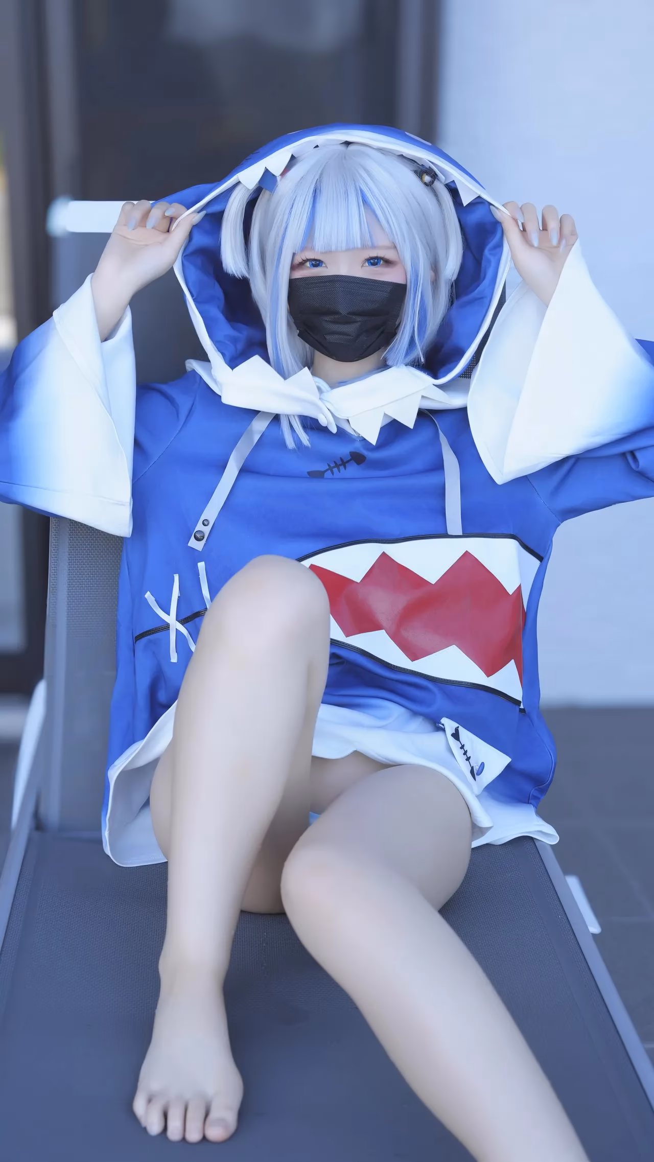 Hamu as Gawr Gura — cosplay photo 84 of 111